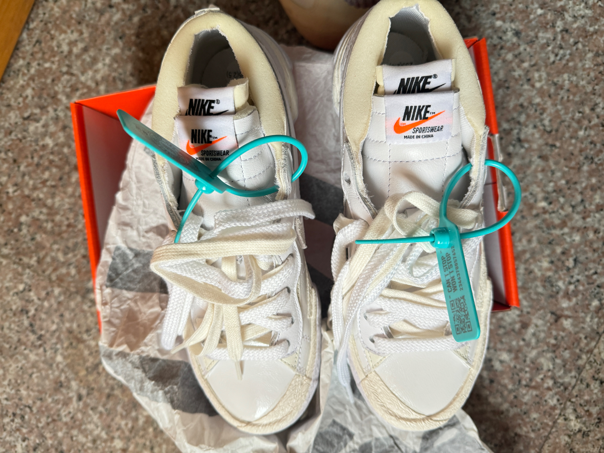 custom review-Sacai x Nike Blazer 'Белый Лакированная кожа' Низкие Кроссовки для скейтбординга Унисекс Белый