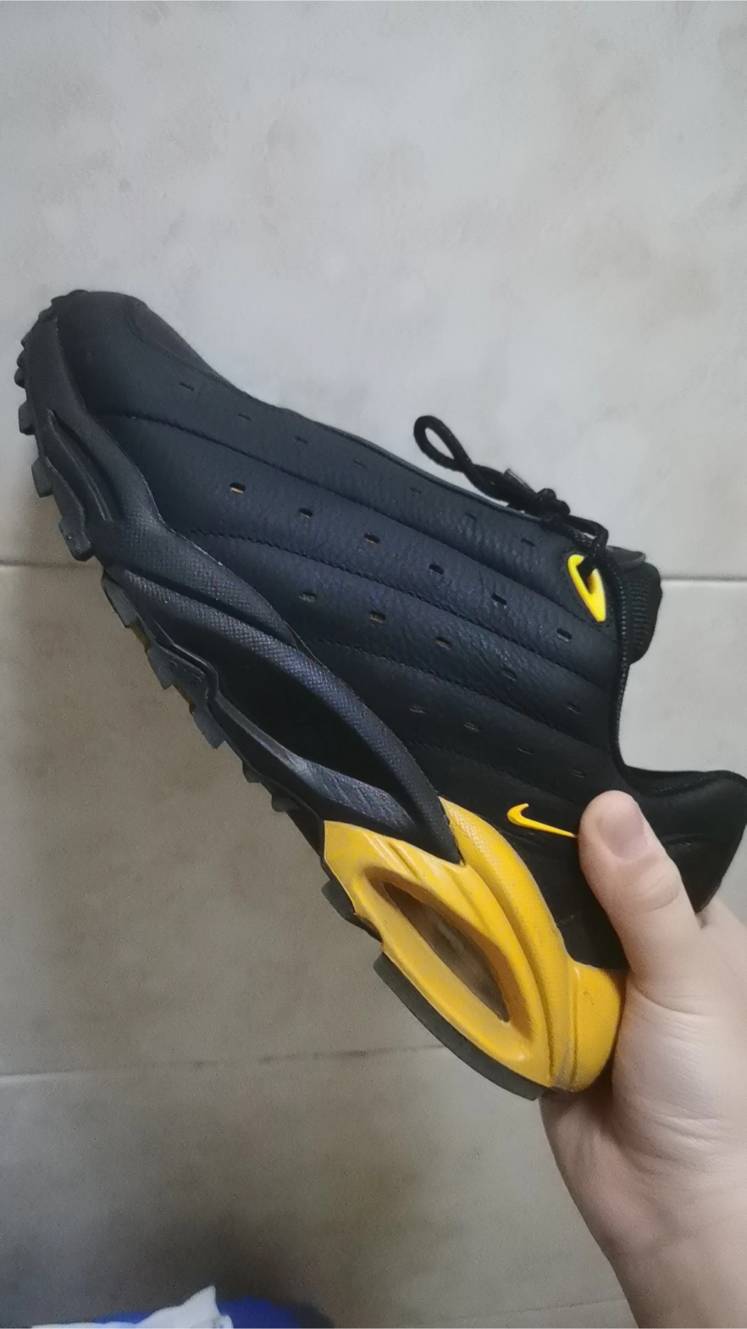 custom review-Nocta x Nike Hot Step Air Terra 'Черный Университетский Золотой' Низкий Топ Повседневная Обувь Унисекс Черный Золотой