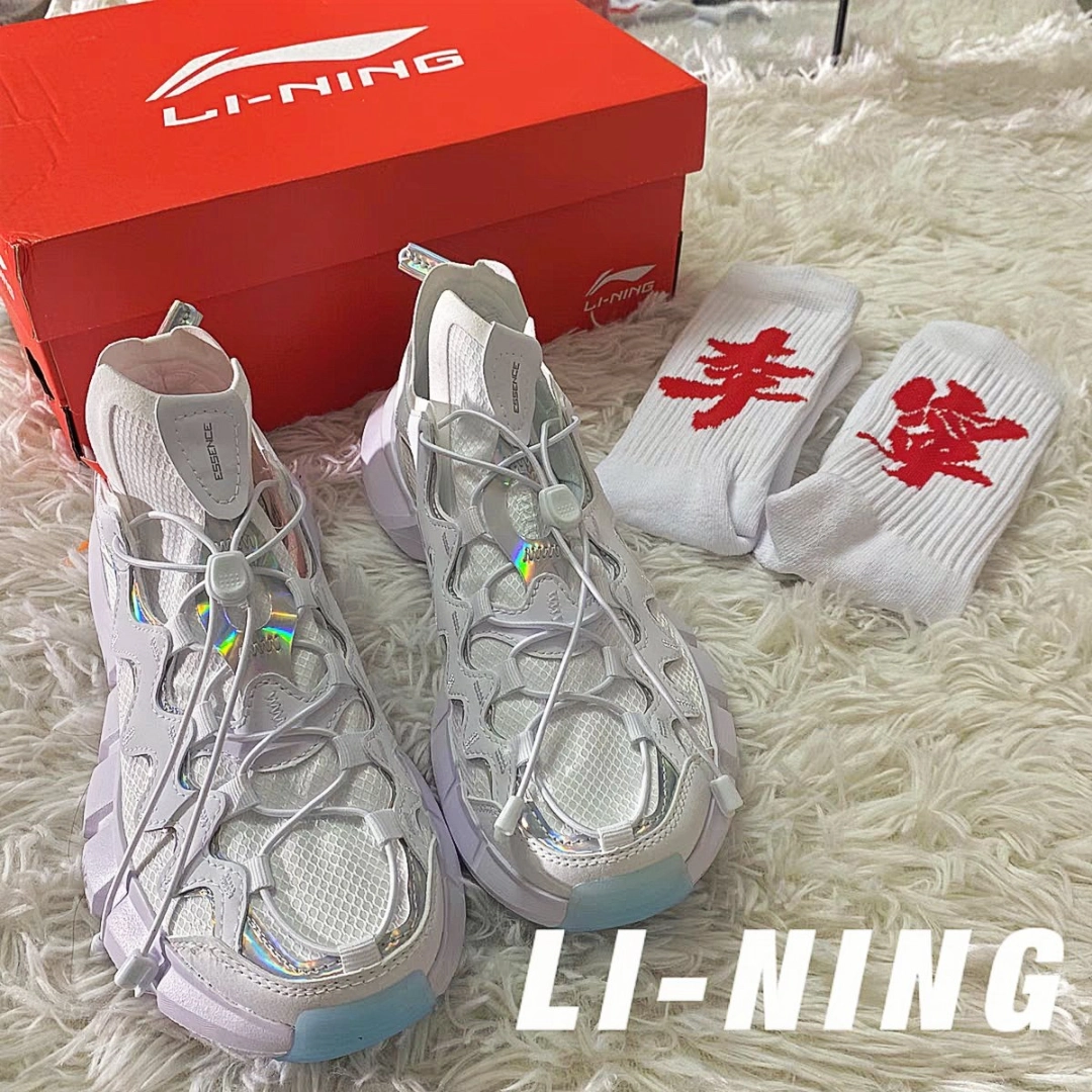 李宁悟道2.3超时尚的一款,眼前一亮