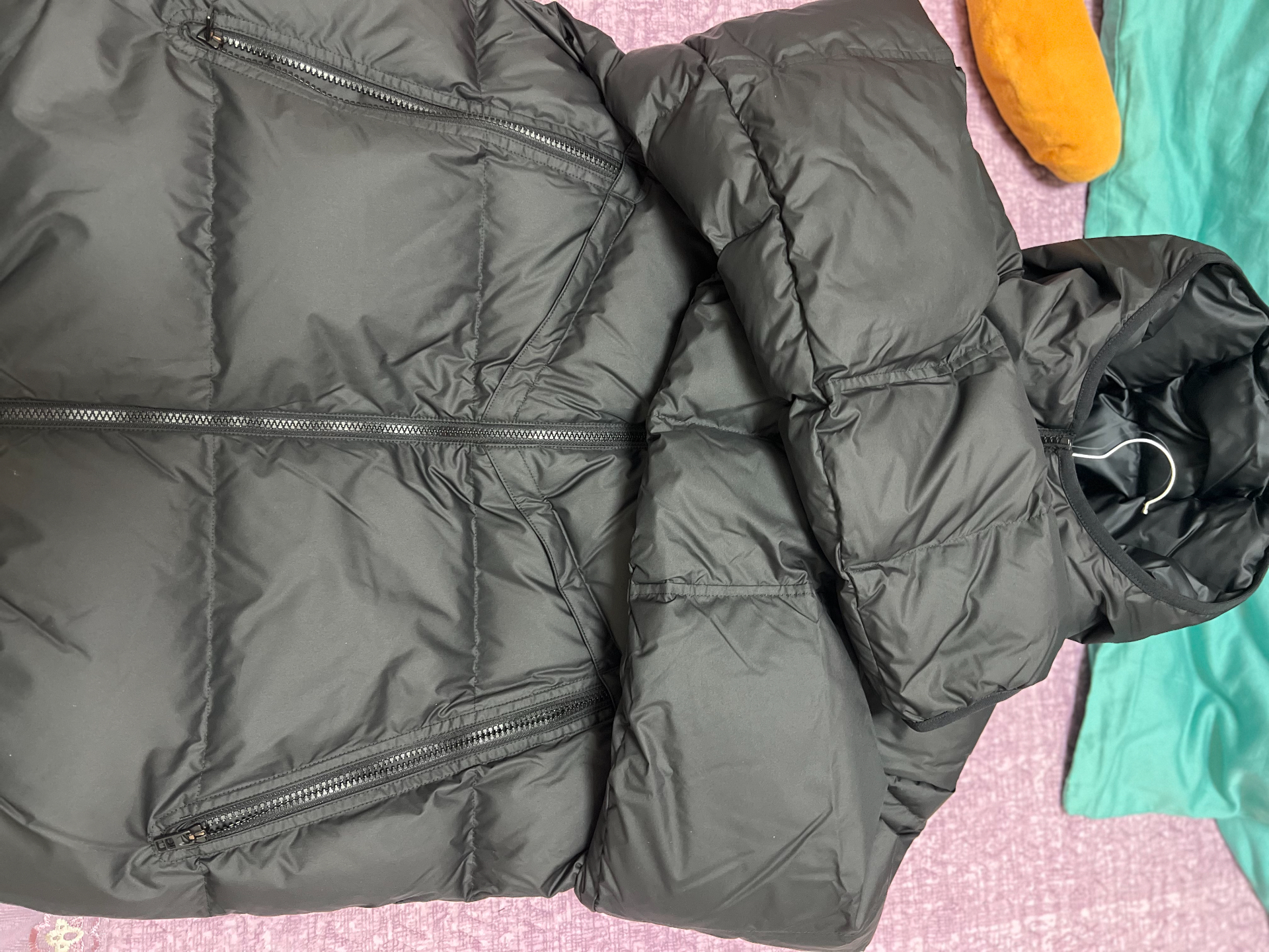 custom review-Nike Men's Logo Print Zip-Up Pocket Hooded Down Jacket Black