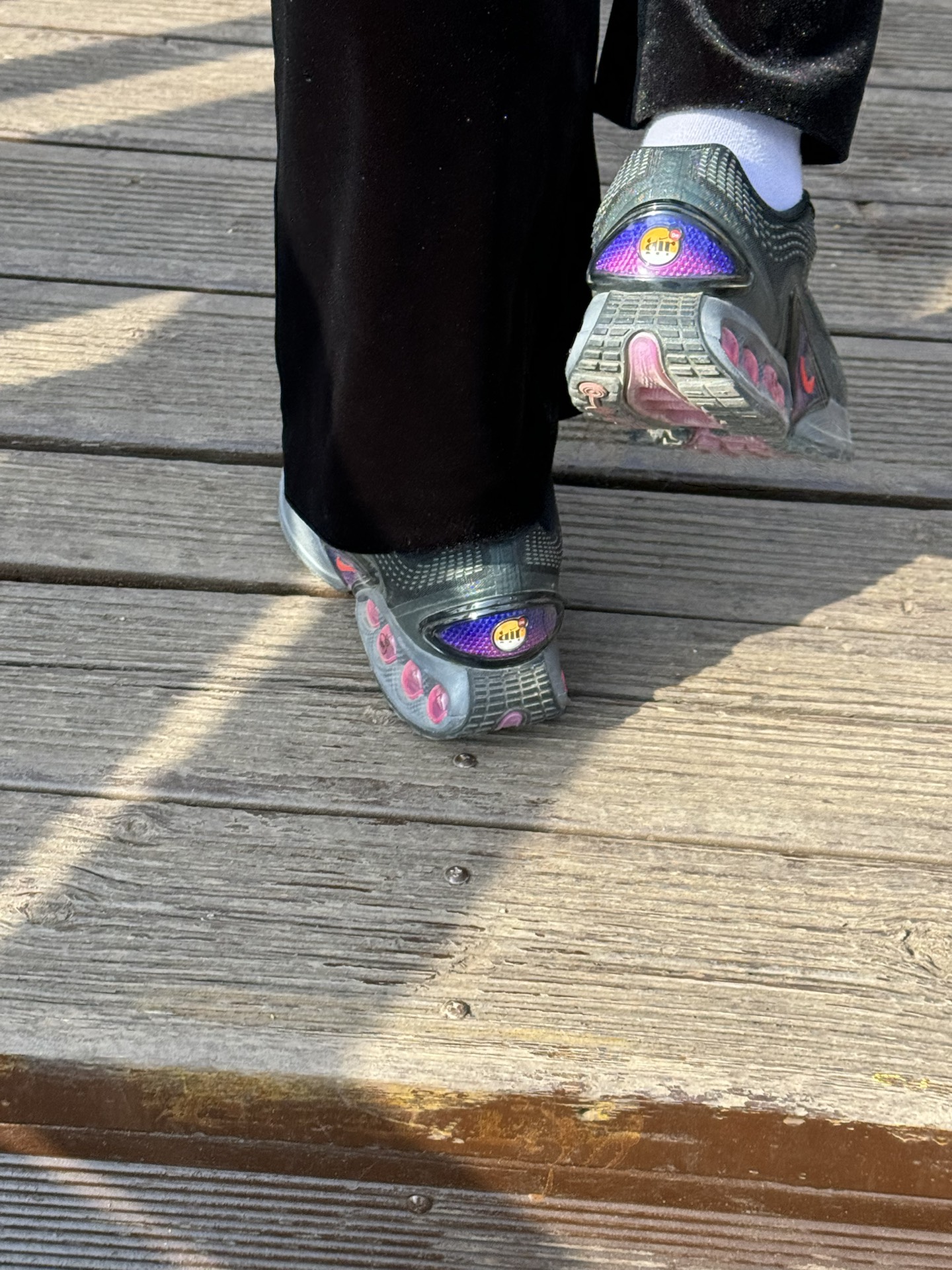 custom review-Nike Air Max Dn Устойчивый к истиранию Низкий Топ Повседневная обувь Женская Черный Фиолетовый