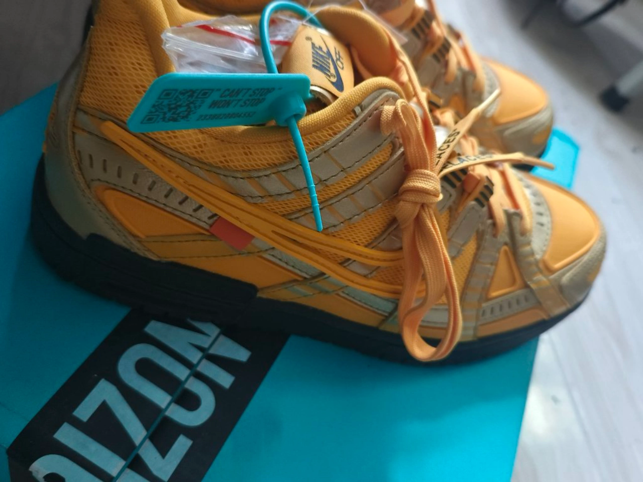 custom review-Off Белый x Nike Rubber Dunk 'Университетский Золотой' Низкие Скейтборд Кроссовки Унисекс Черный Золотой