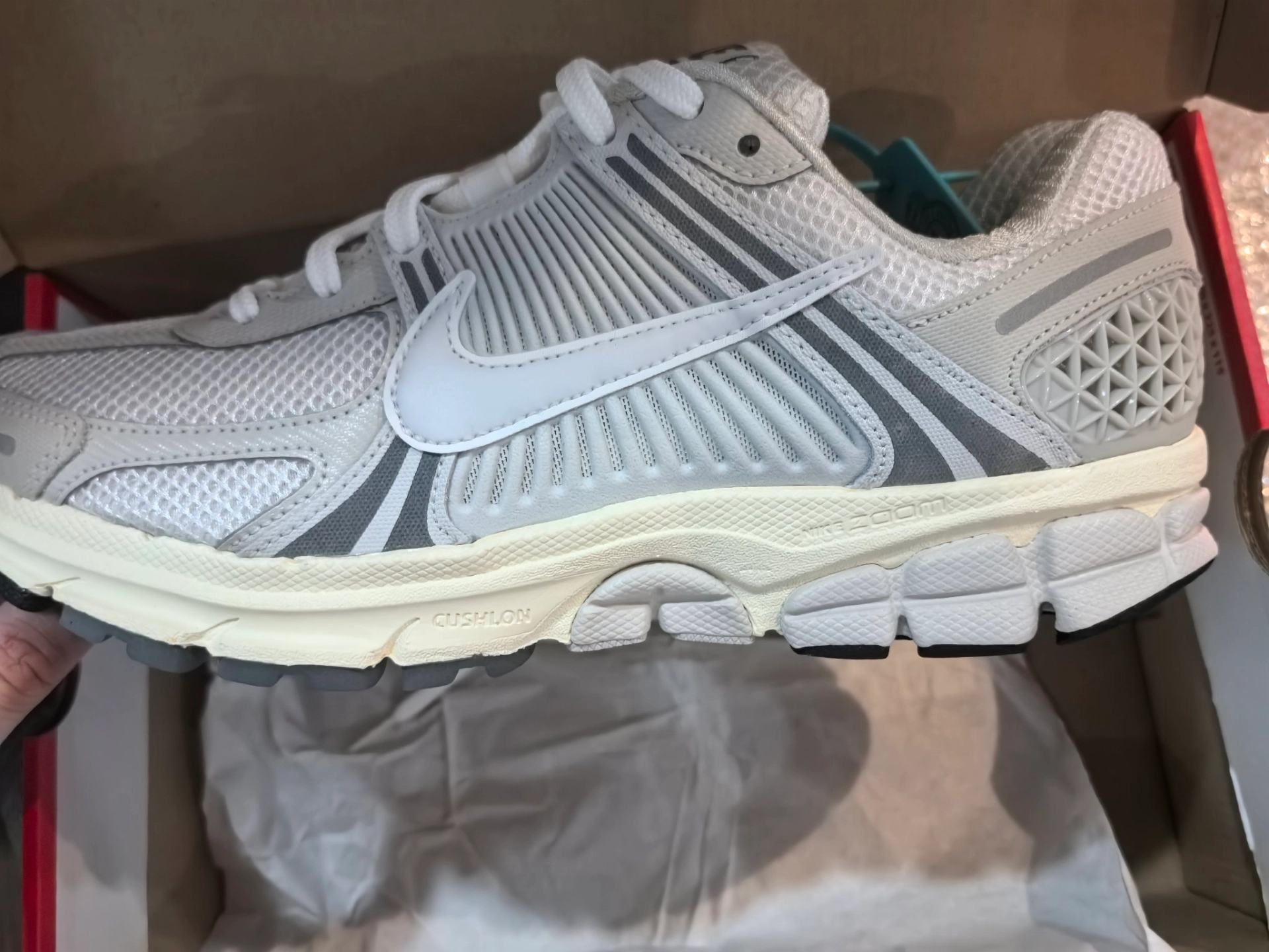 custom review-Nike Zoom Vomero 5 Platinum Tint
