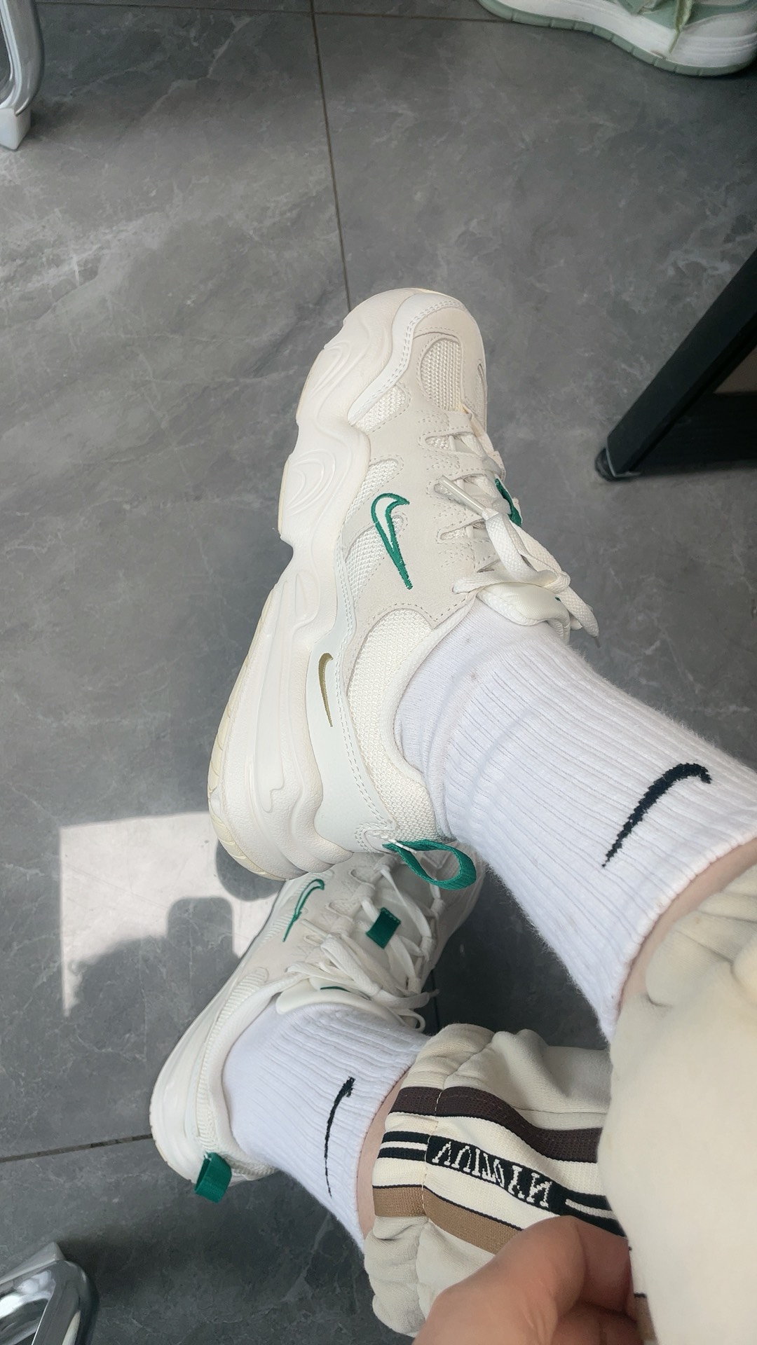 custom review-Nike Tech Hera Low Топ Повседневная обувь Женская Экрю