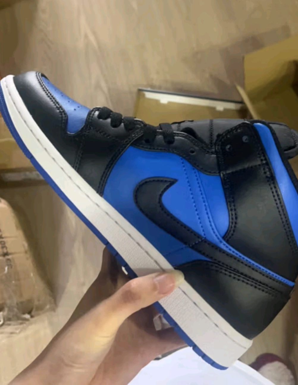 custom review-Air Jordan 1 Mid 'Black Varsity Royal'