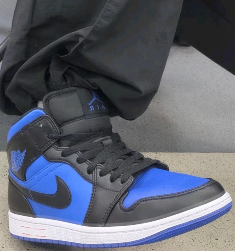 custom review-Air Jordan 1 Mid 'Black Varsity Royal'