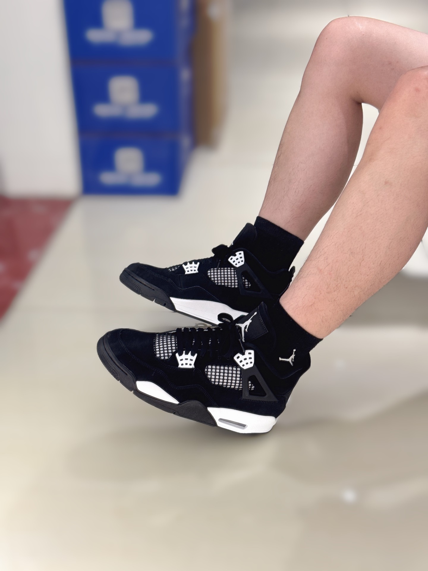 custom review-JORDAN 4 Retro White Thunder