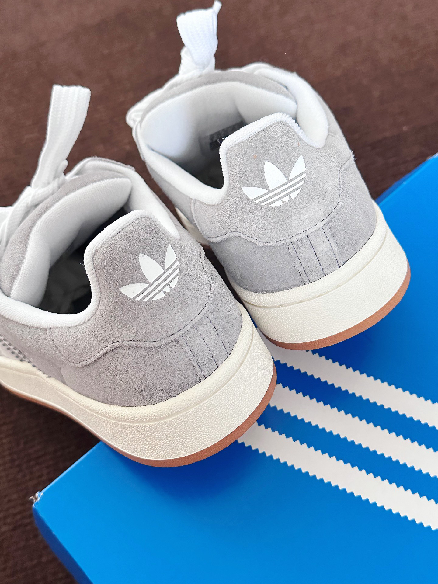 入秋的第一双鞋,阿迪达斯三叶草☘️面包鞋,好看👀