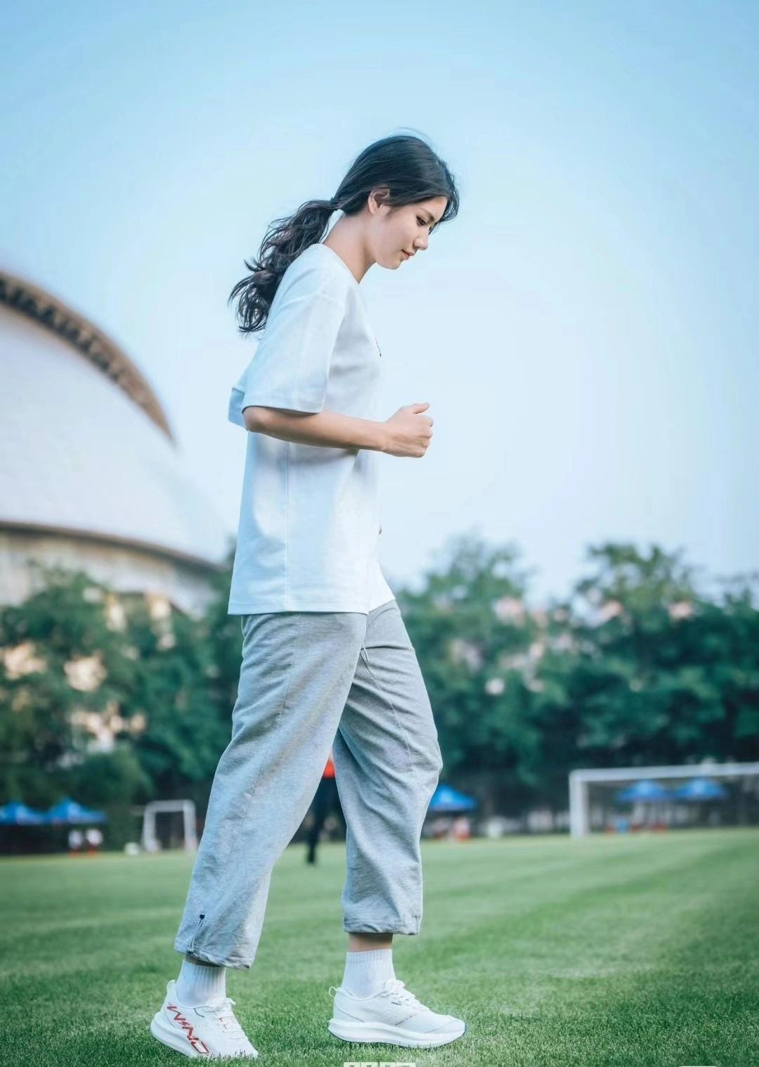 跟着田径女神夏思凝一起学穿搭运动休闲款