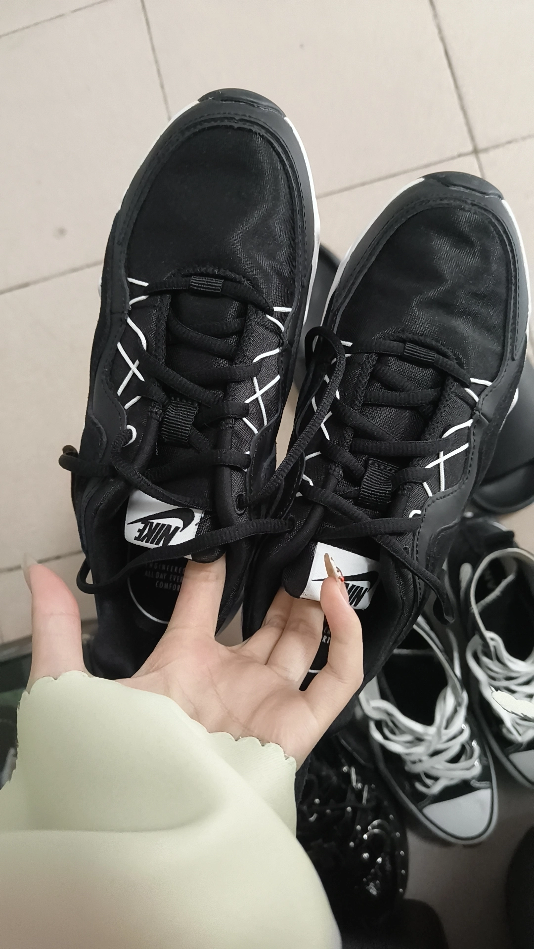 custom review-Nike RYZ 365 Нескользящий Легкий Низкий Топ Повседневная Обувь Женская Черный Белый