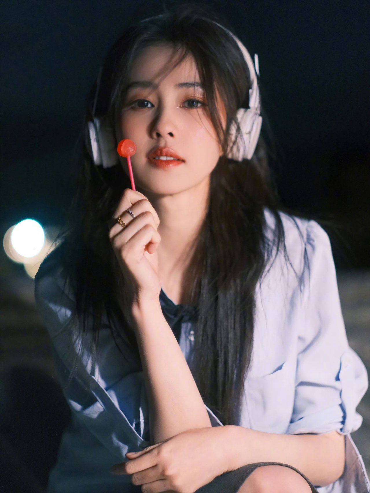 白鹿|温柔蓝色衬衫学院风穿搭