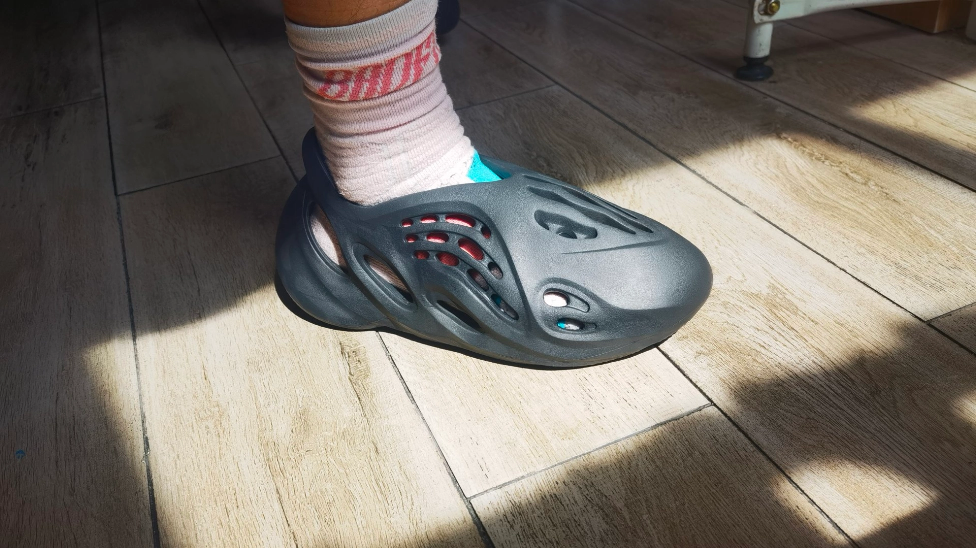 custom review-Adidas Yeezy Foam Runner 'Onyx'