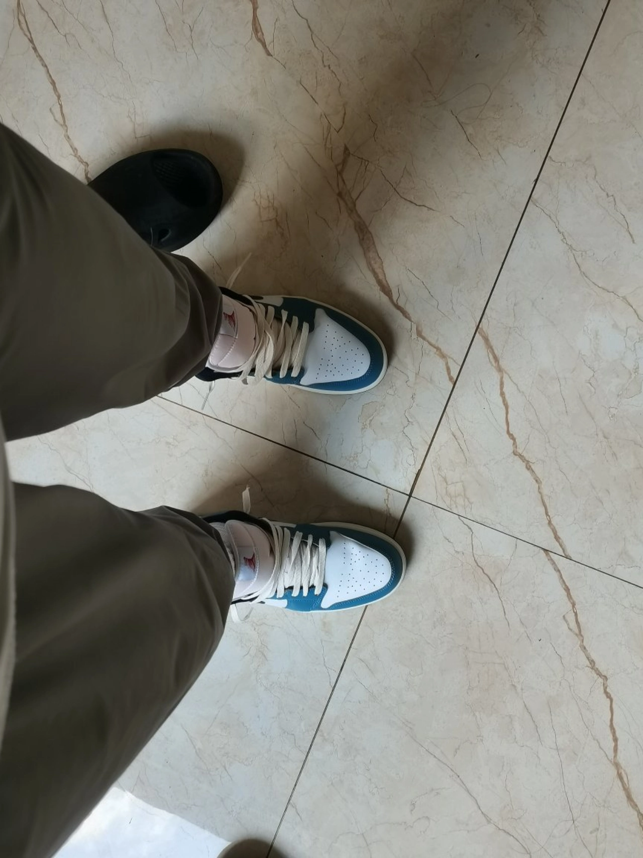 custom review-Jordan Air Jordan 1 Устойчивые к истиранию Низкие Баскетбольные кроссовки Мужские Далекий Небесный Синий