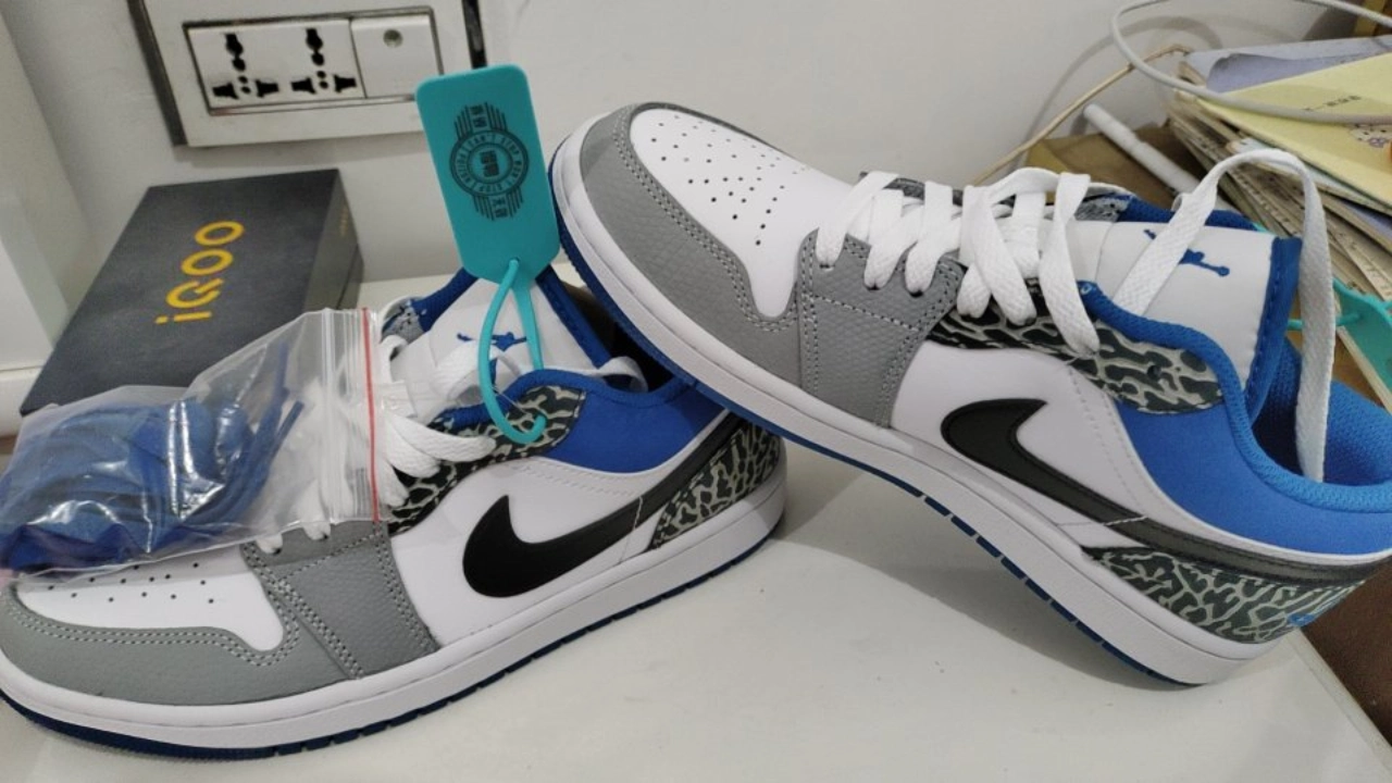 custom review-Jordan Air Jordan 1 Low SE 'true Синий' Low Топ Винтажные баскетбольные кроссовки Унисекс Белый и синий цвет