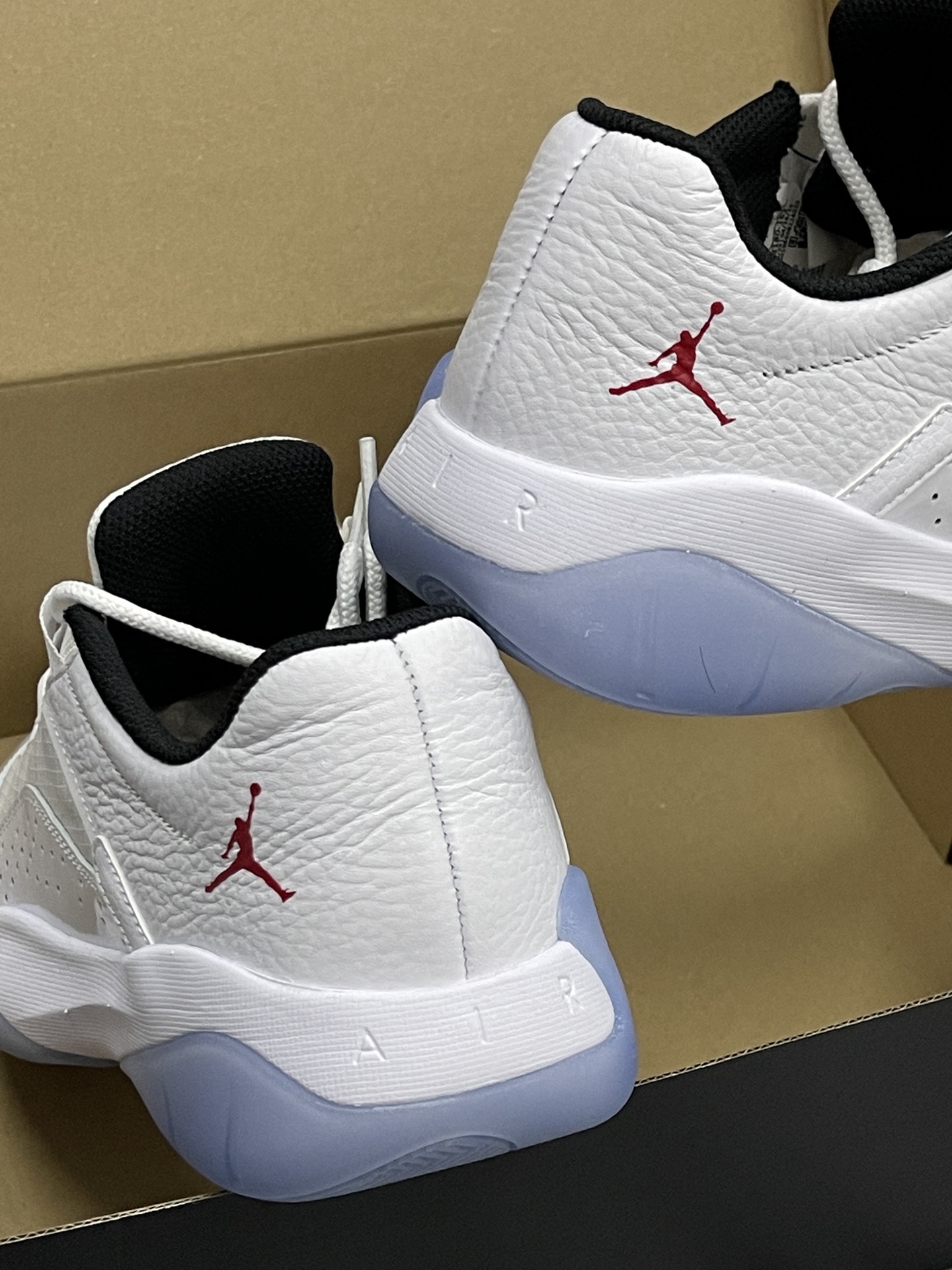 妈见夸实战训练鞋, air jordan 11 平替
