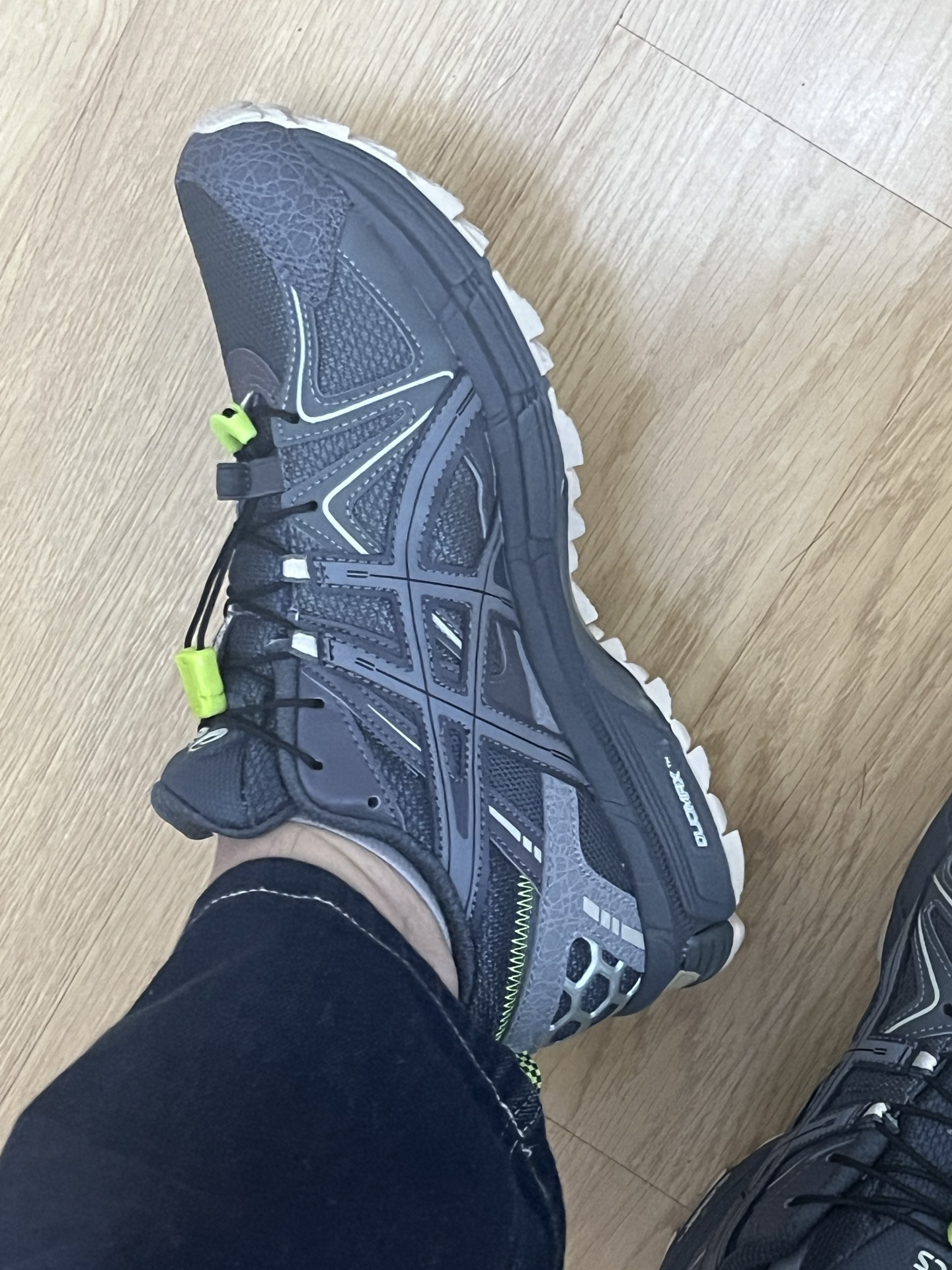 custom review-Asics Gel Kahana 8 Graphite Grey Sheet Rock
