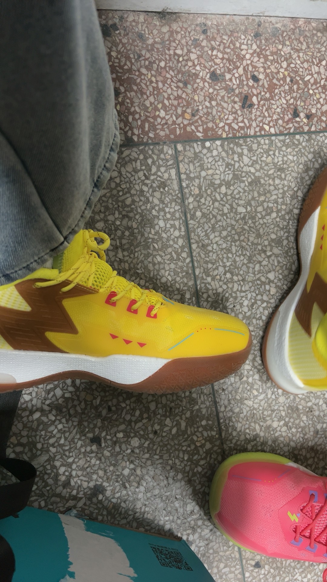 custom review-361° BIG3 4.0 PRO SpongeBob Cushioning Anti Slip And Wear Resistant Rebound Low Top Basketball Shoes Men's Yellow Brown