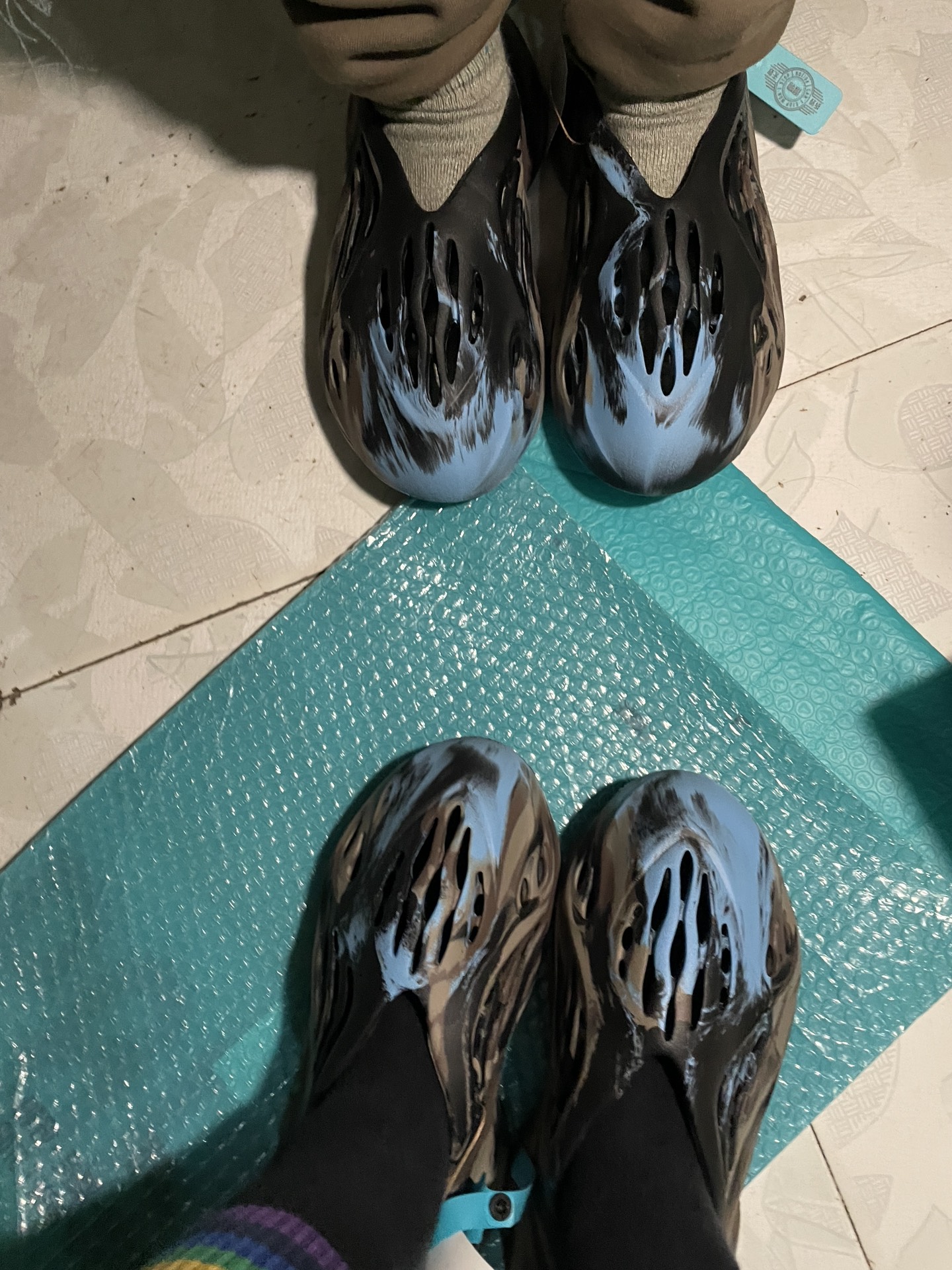 custom review-Adidas Originals Yeezy Foam Runner Черный Dazzle MX CINDER' Спортивные сандалии унисекс