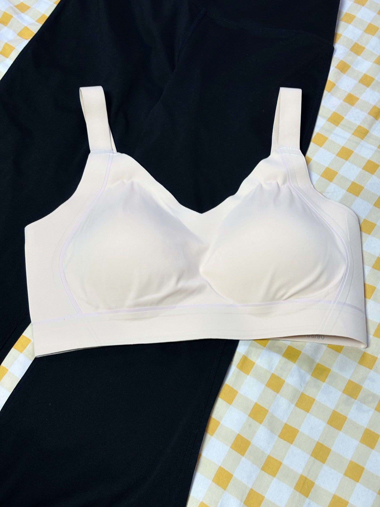 夏日舒适无痕内衣👙聚拢显🐻型哦