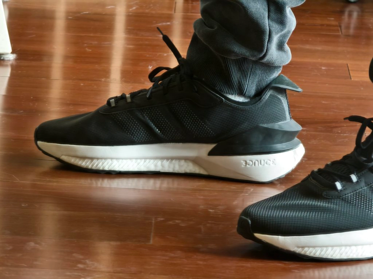 custom review-Adidas Avryn Аbrasion Resistant Низкий Топ Повседневный Тренировочные Беговые Кроссовки Унисекс Черный Белый