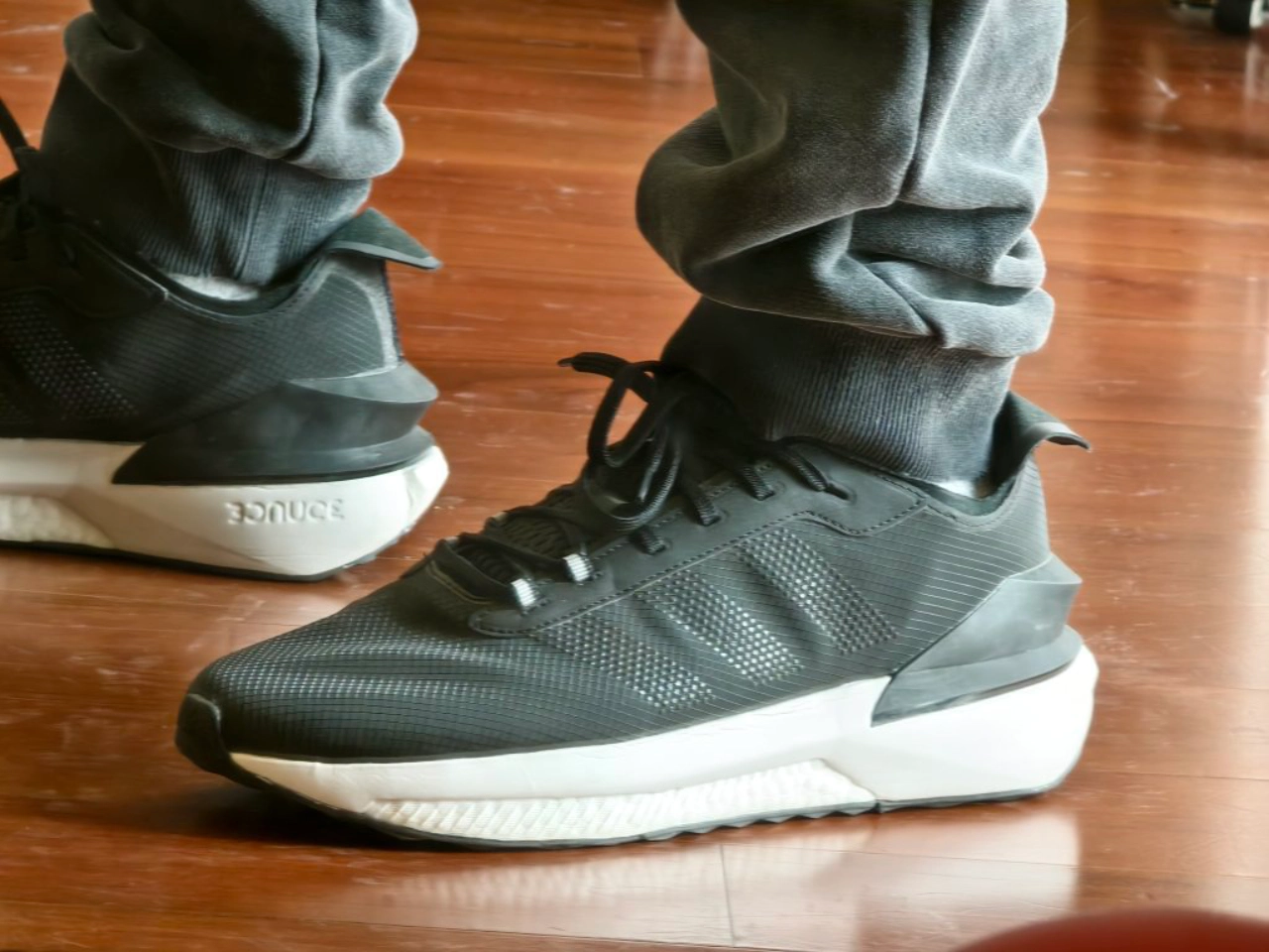 custom review-Adidas Avryn Аbrasion Resistant Низкий Топ Повседневный Тренировочные Беговые Кроссовки Унисекс Черный Белый