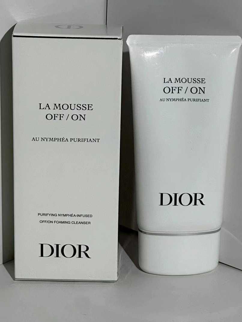 dior迪奥睡莲洁面乳 出道即巅峰!