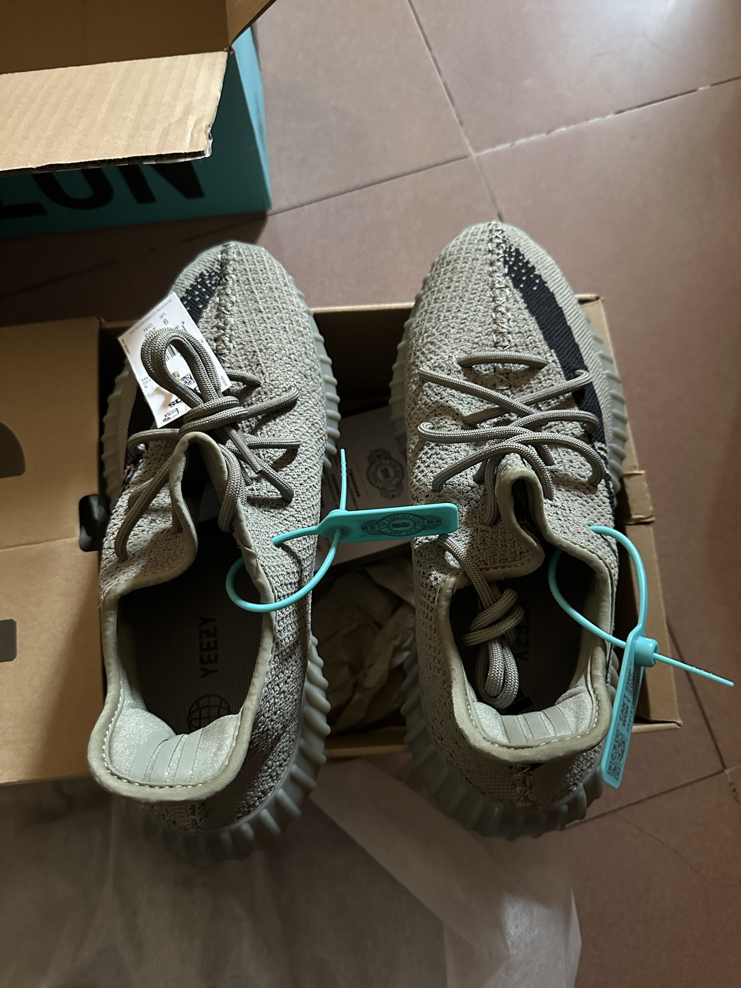 custom review-Adidas Yeezy Boost 350 V2 'Granite'