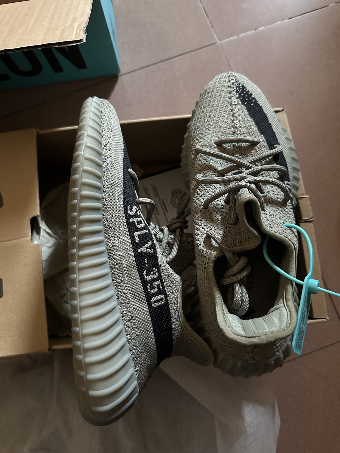 custom review-Adidas Yeezy Boost 350 V2 'Granite'