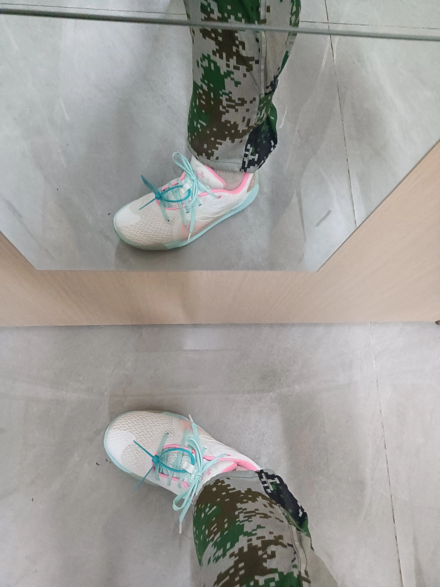 custom review-Under Armour Anatomix Spawn 2 'White Pink'