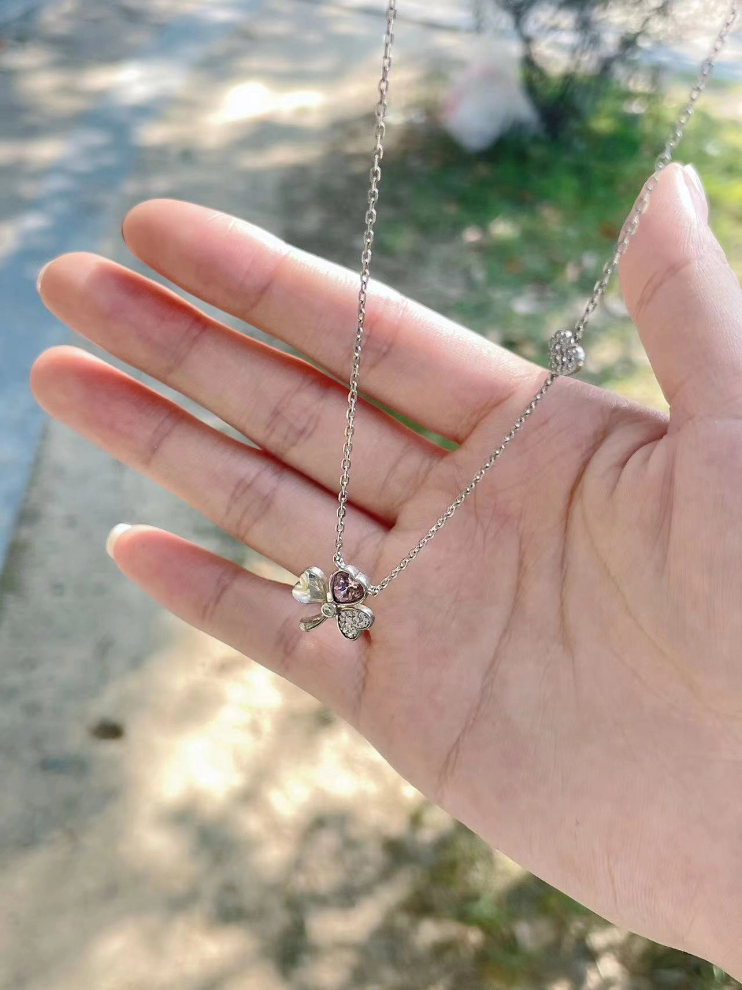 三叶草项链寓意,三叶草四叶草的寓意_大山谷图库