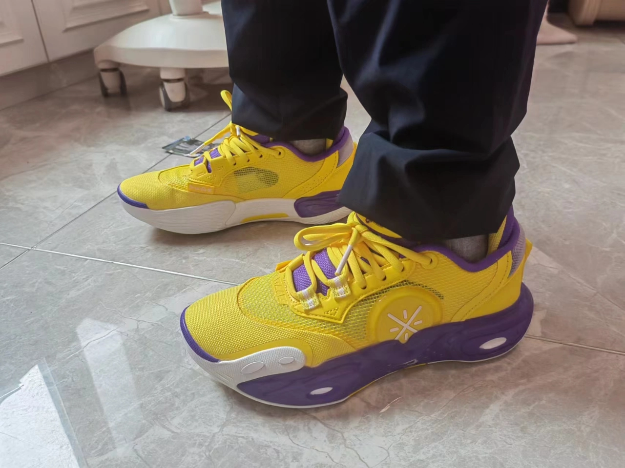 custom review-LiNing WADE ALLCITY 12 Anti Slip And Wear Resistant Support Lightweight Rebound Basketball Shoes Men's Yellow Purple