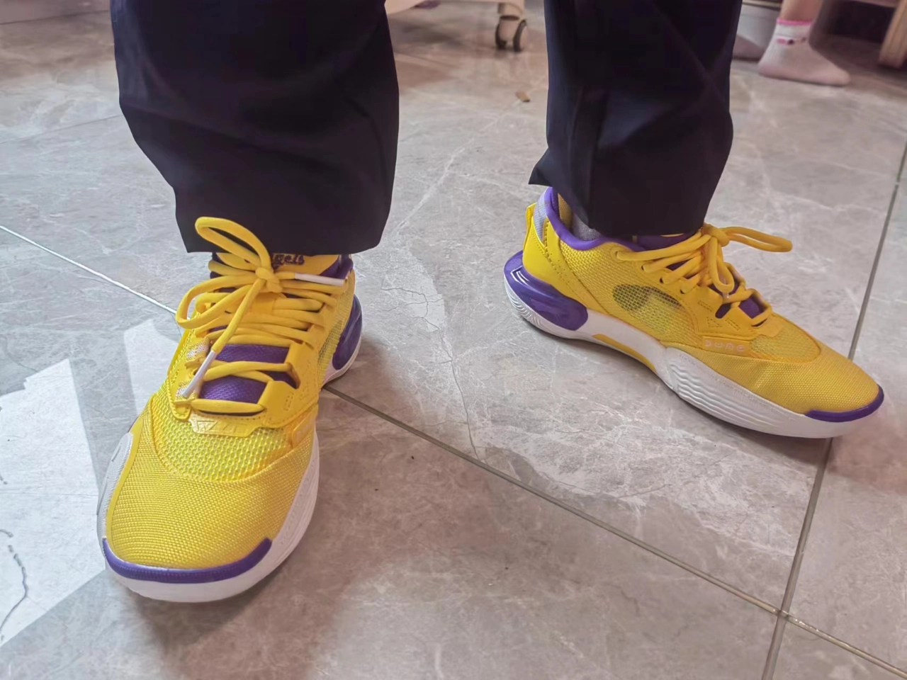 custom review-LiNing WADE ALLCITY 12 Anti Slip And Wear Resistant Support Lightweight Rebound Basketball Shoes Men's Yellow Purple