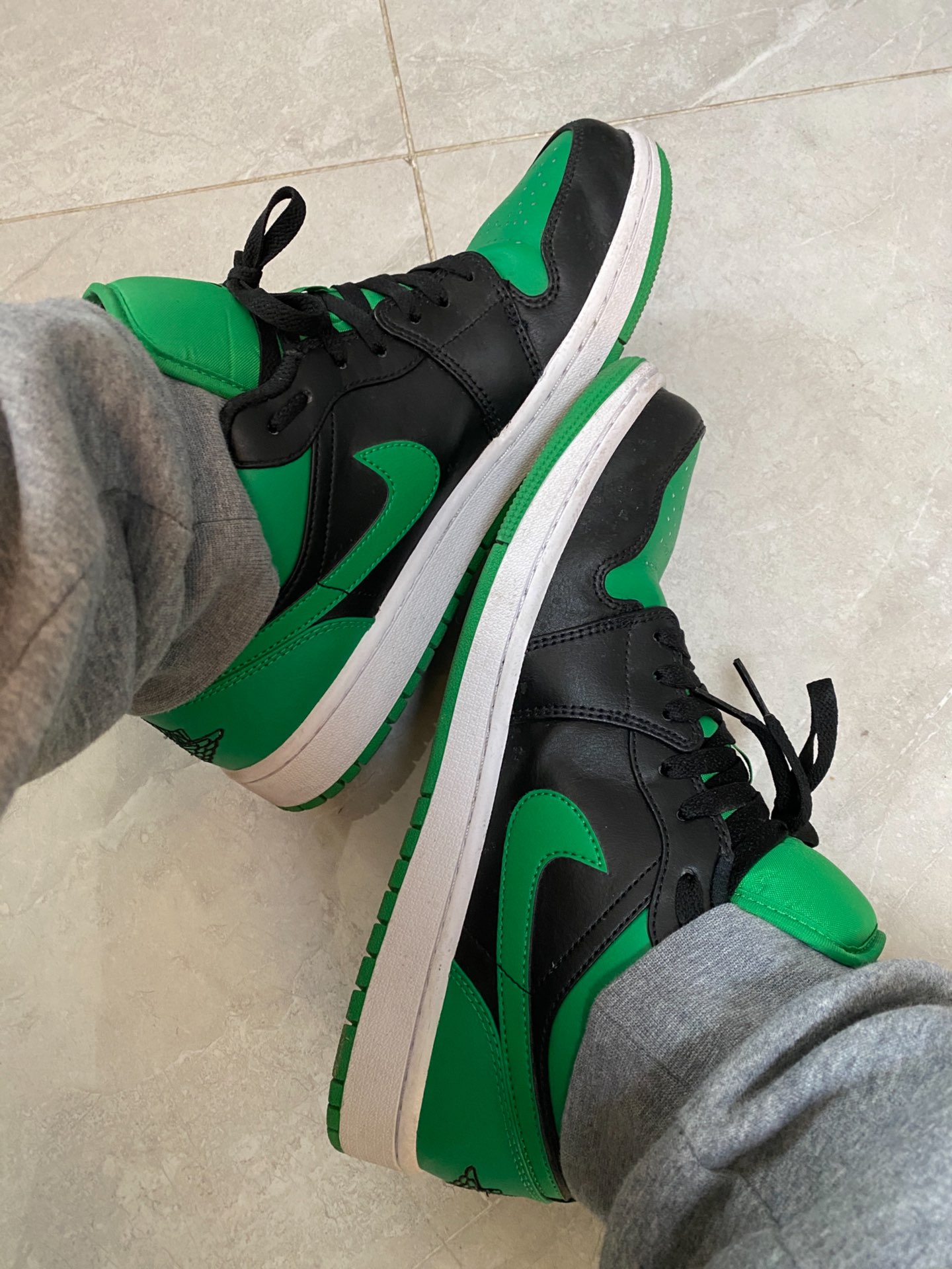 custom review-Jordan Air Jordan 1 Low 'Lucky Green' Low Top Винтажные баскетбольные кроссовки Мужские Зеленые Черные