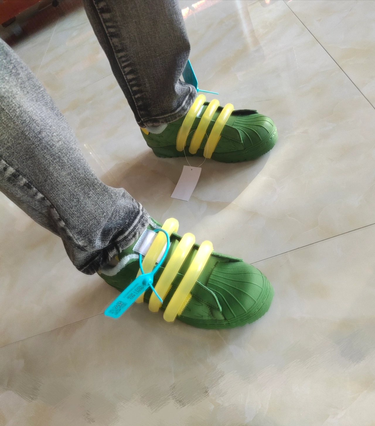 custom review-Melting Sadness x Adidas Originals Superstar 80s Kuka Low Top Скейтборд Кроссовки Unisex Зеленый Желтый