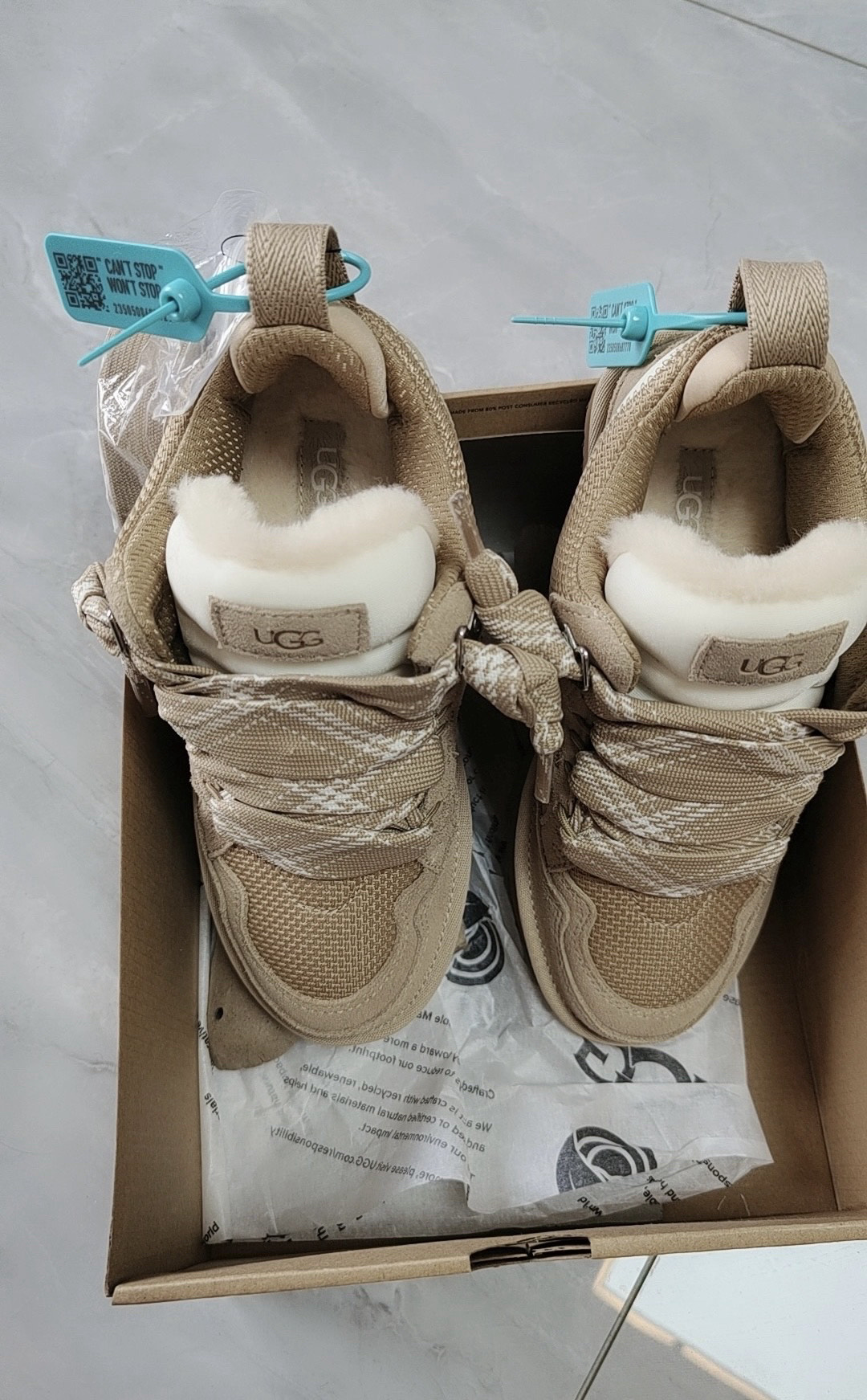 custom review-UGG Lowmel Sand Women's