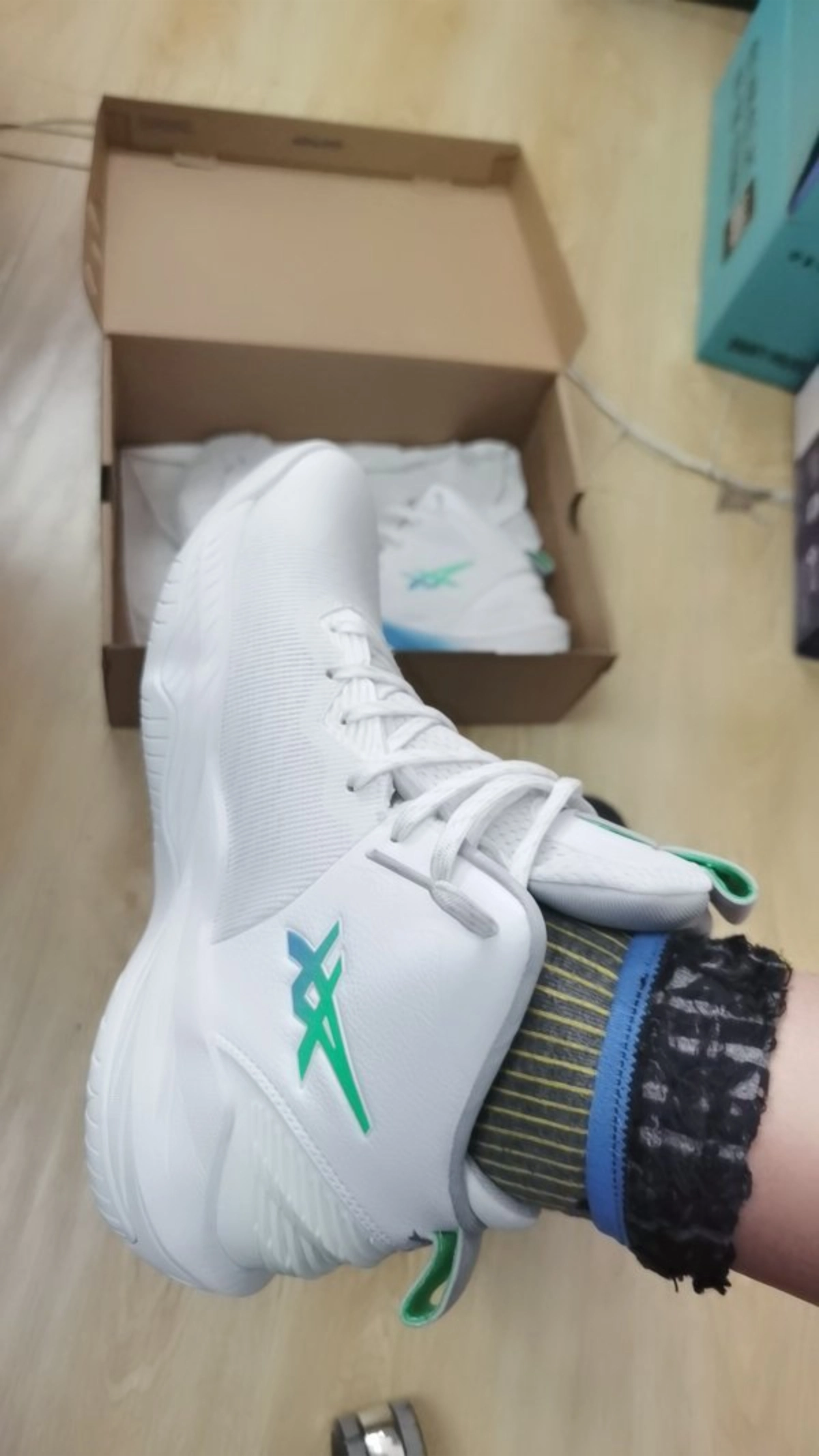 custom review-ASICS Nova Surge 2 Устойчивый к истиранию Дышащий MID Баскетбольные кроссовки Мужские Белый Синий