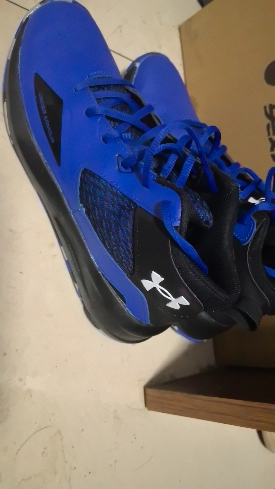 custom review-Under Armour Lockdown 5 MID Топ Винтажные баскетбольные кроссовки Мужской Синий