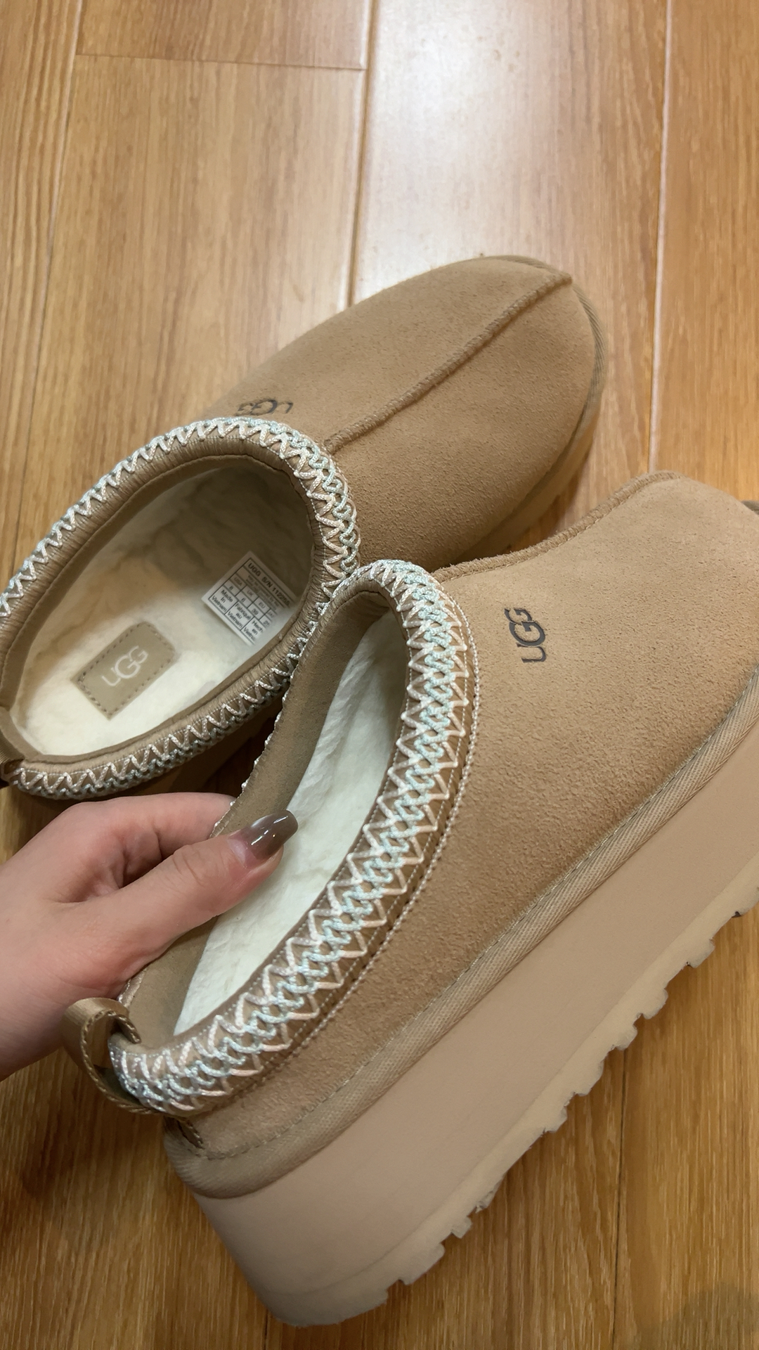 custom review-UGG Tazz Slipper Sand Women's