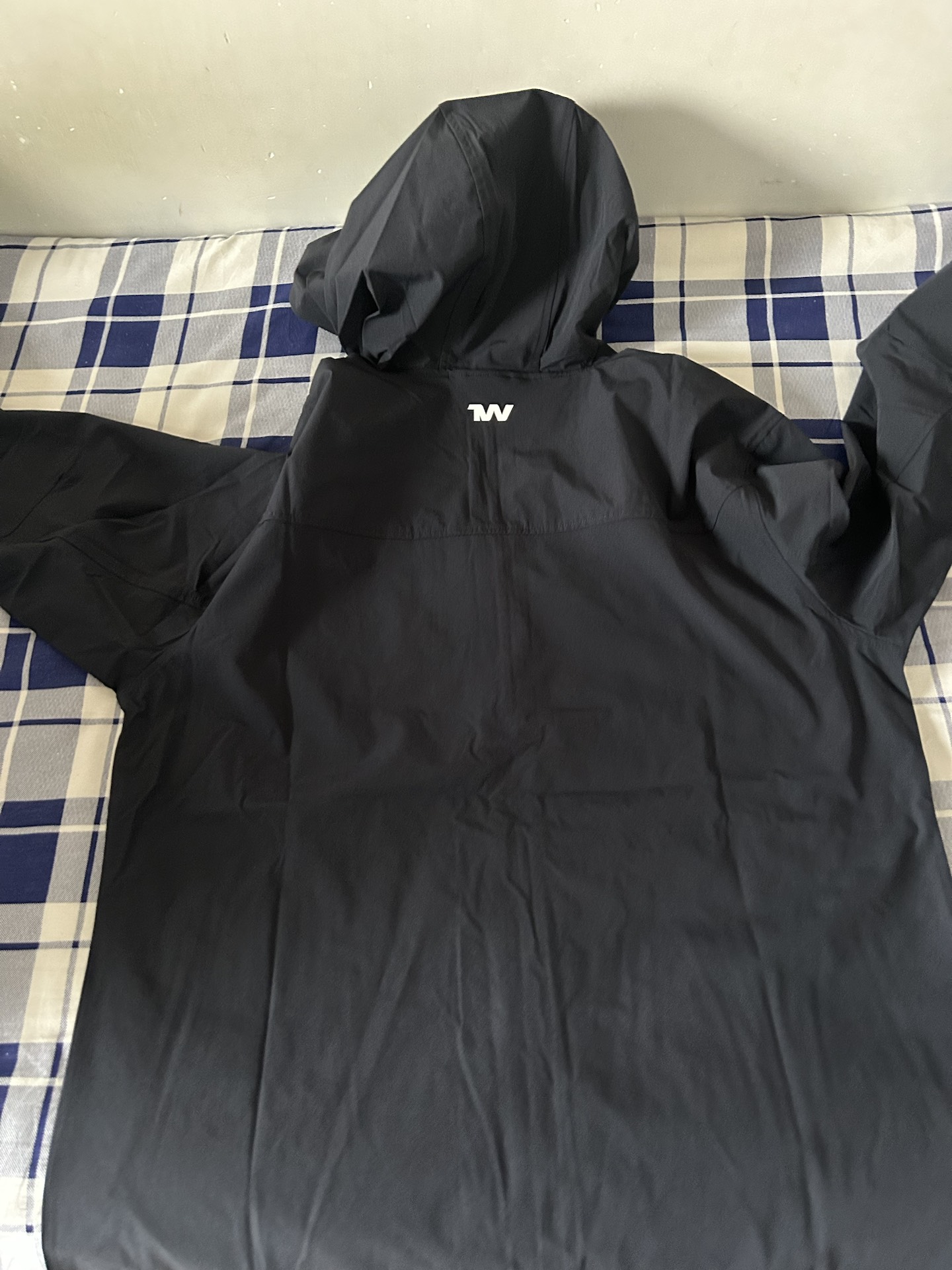 custom review-Under Armour Куртка Унисекс Черная