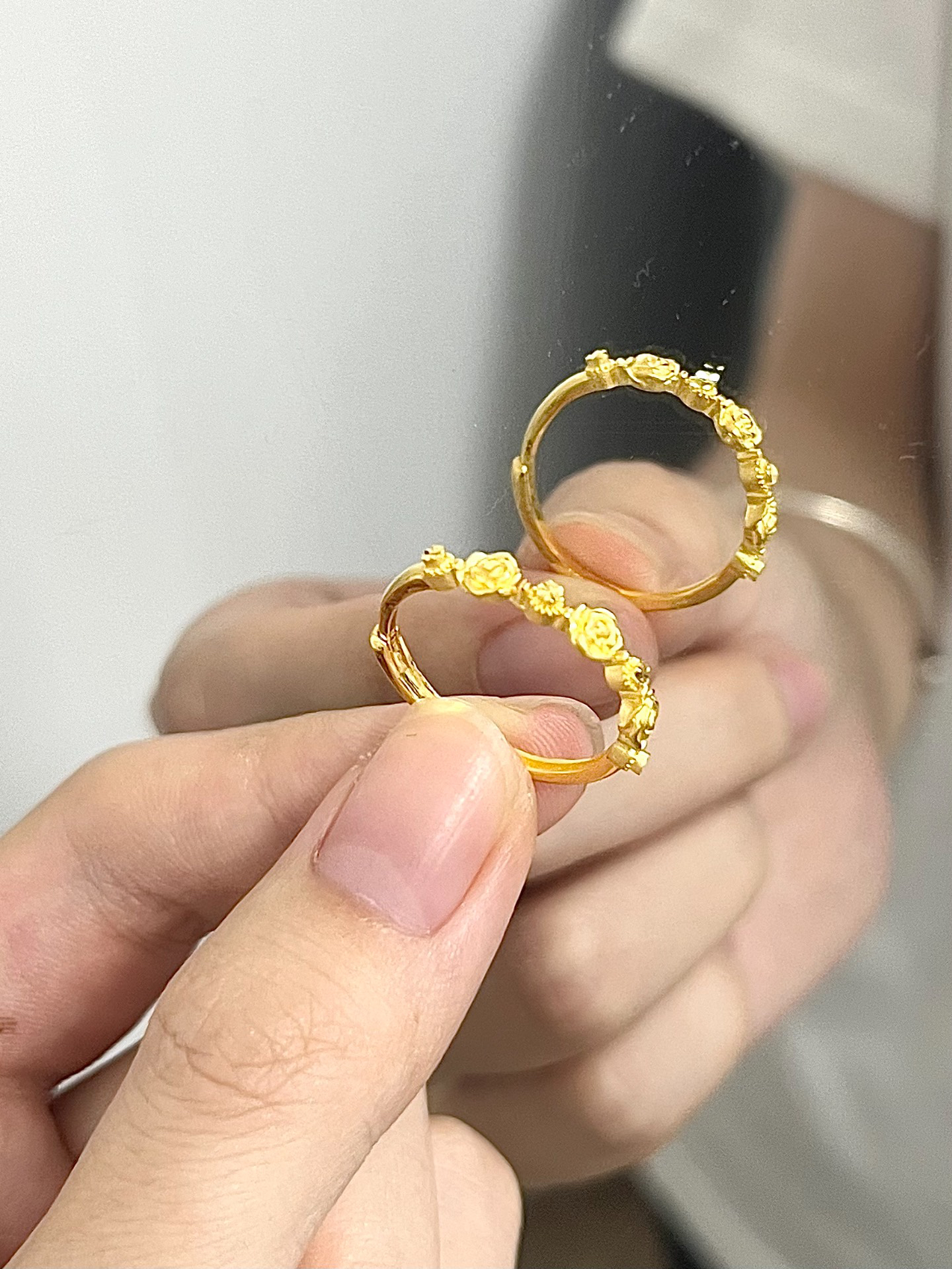 普通女生要为这个金戒指努力多久