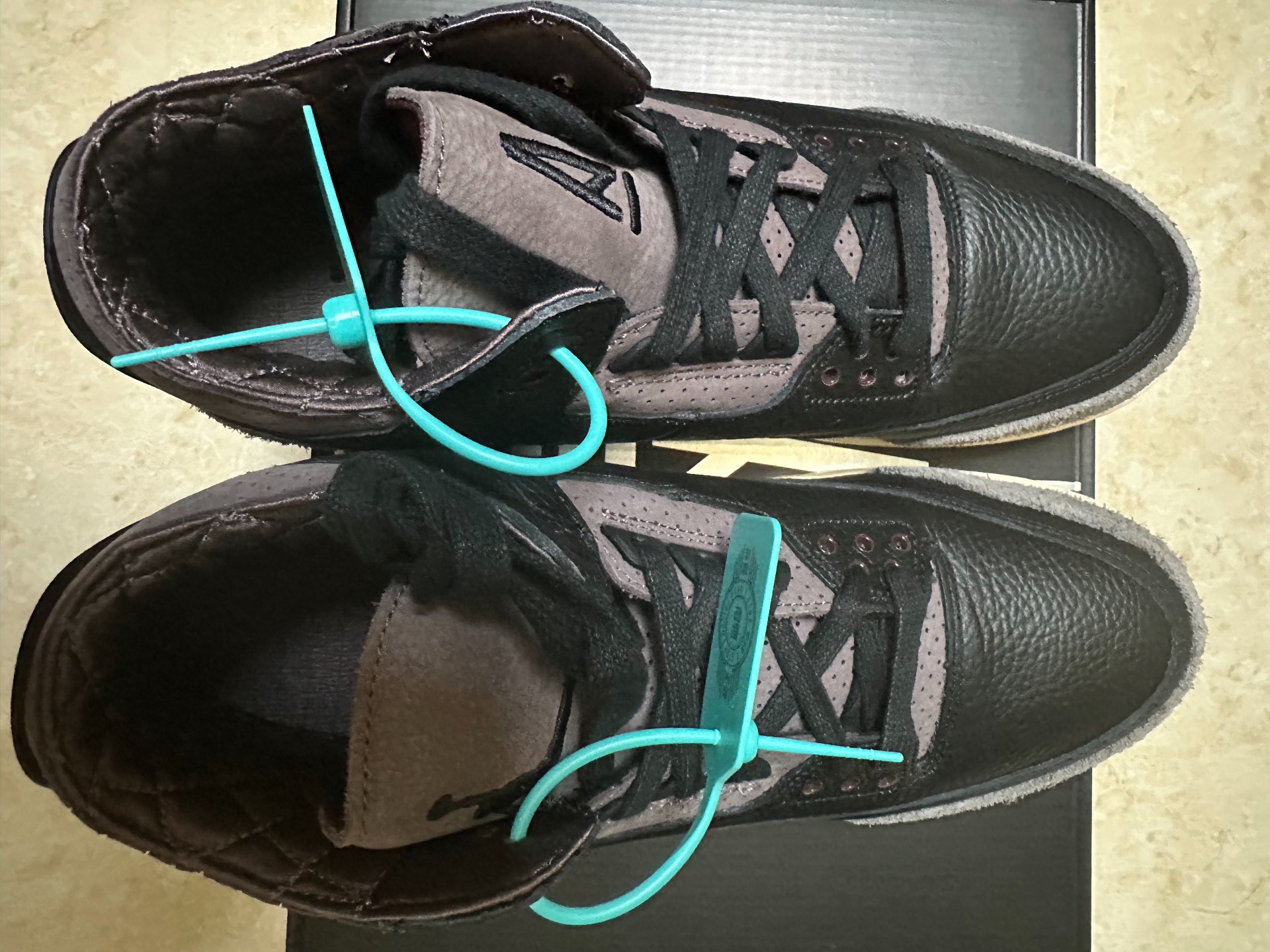 custom review-A Ma Maniere X Air Jordan 3 "Black"