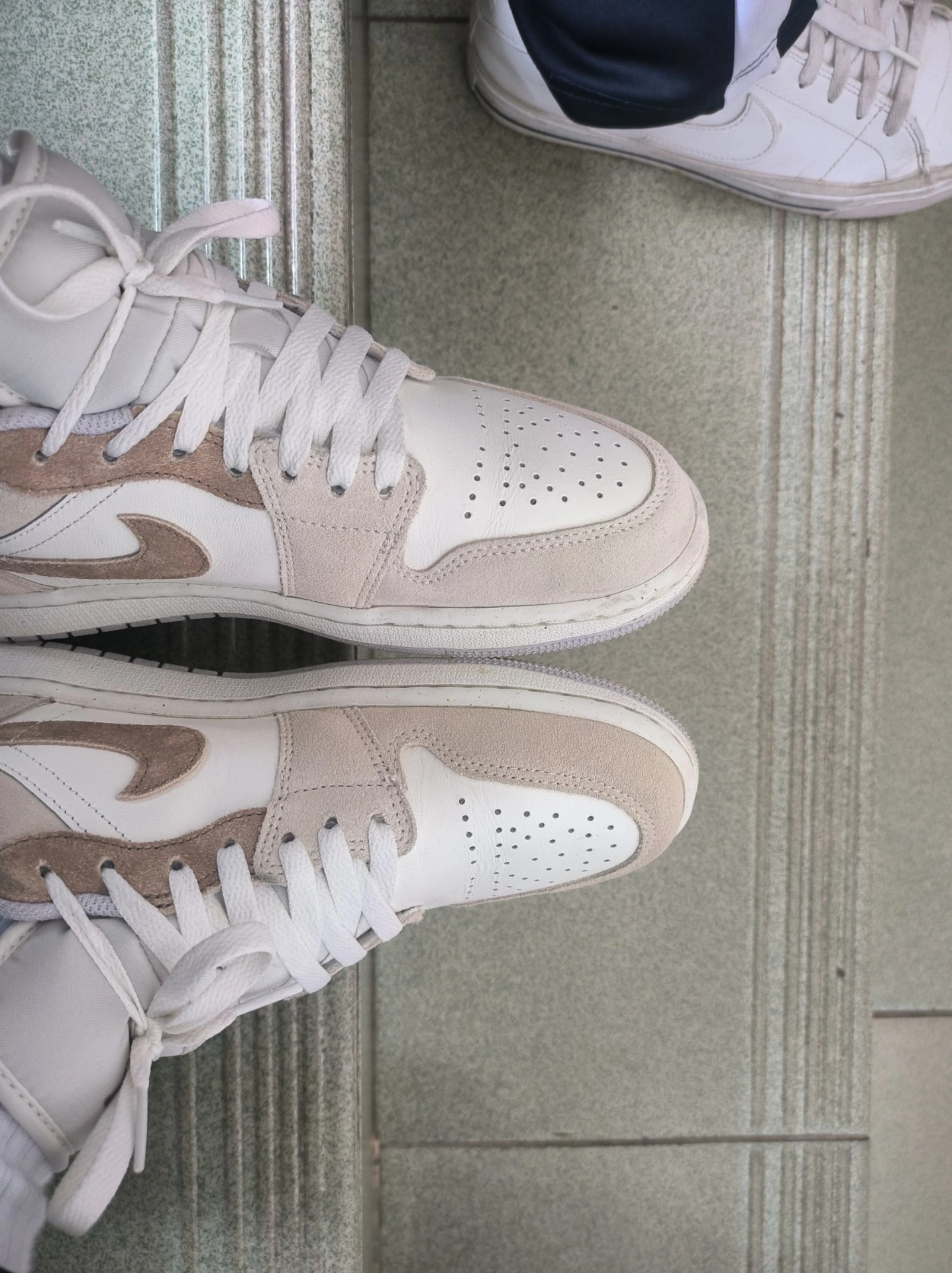 custom review-Jordan 1 Low Se Legend Light Brown
