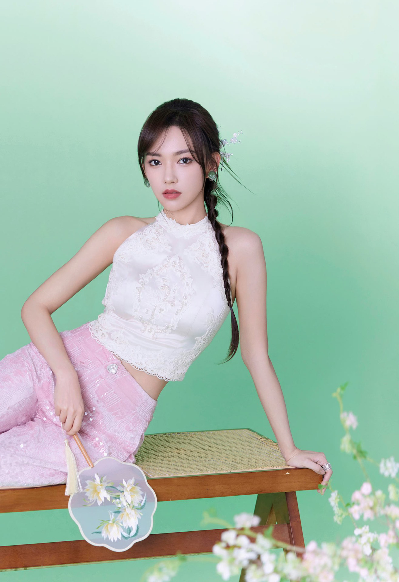 程潇罗扇幽兰新中式造型