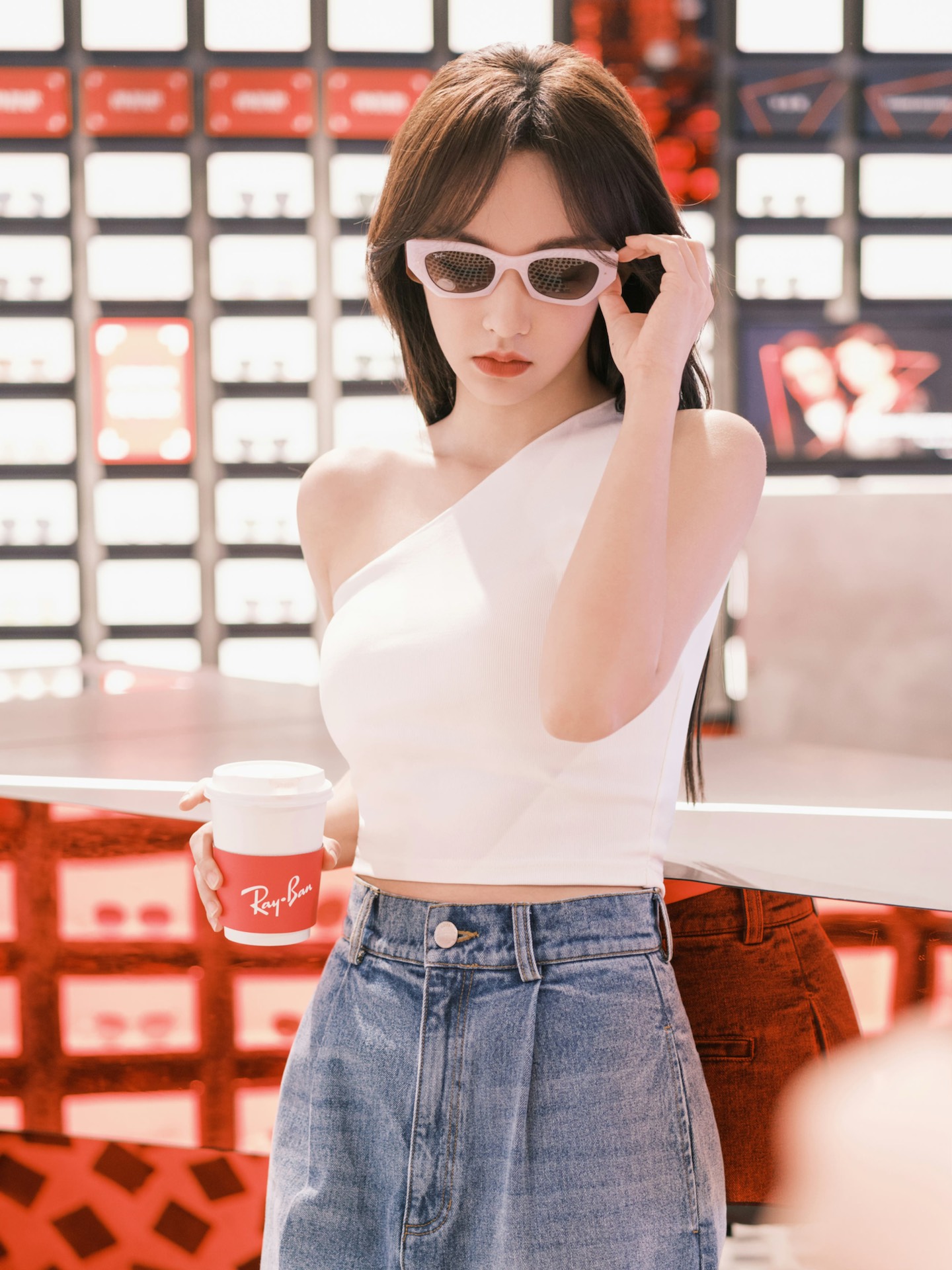 程潇夏日慵懒简约穿搭