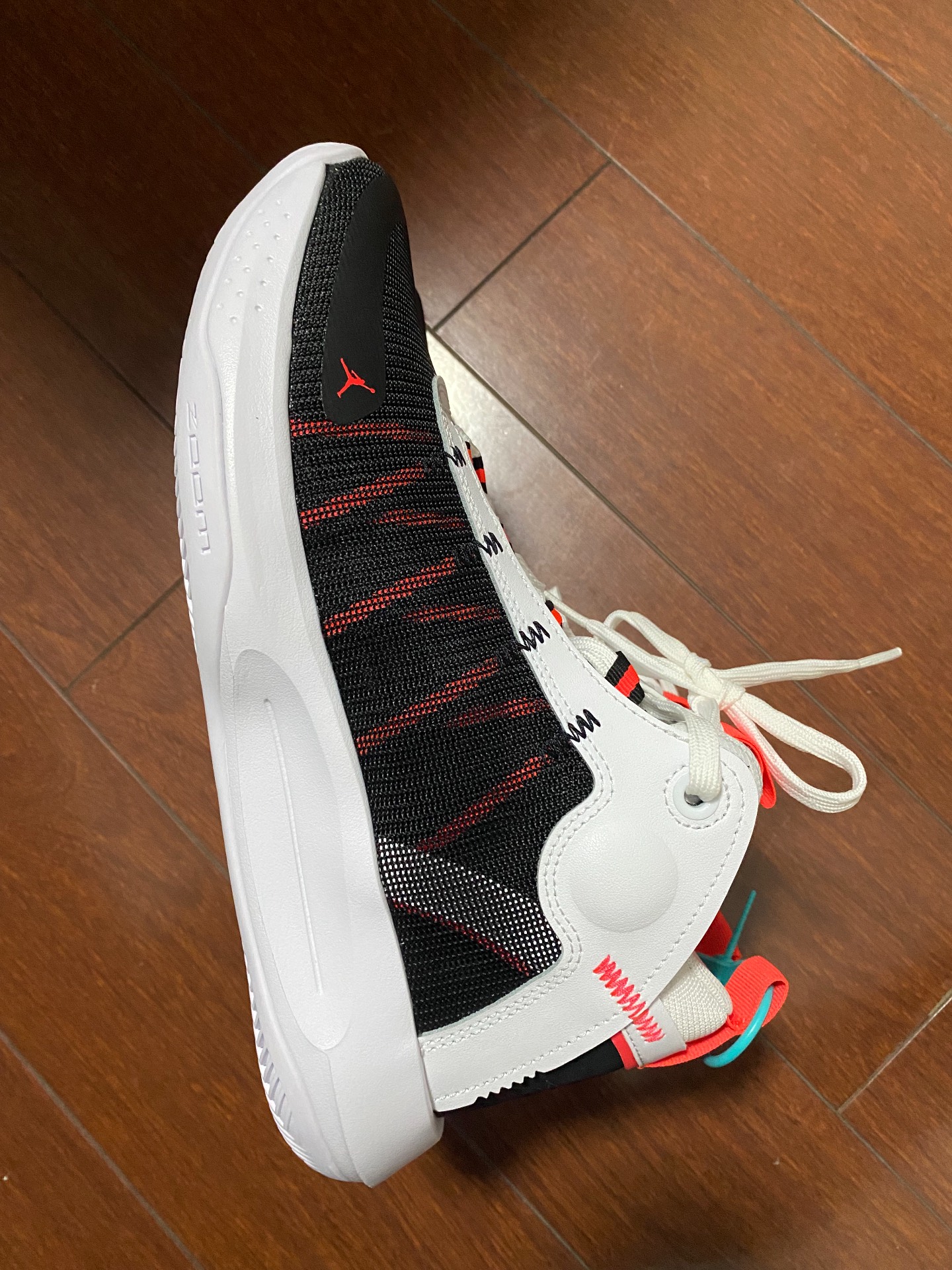 custom review-Jordan Jumpman 2020 PF Anti-slip Lightweight MID Баскетбольные кроссовки Мужской Черный Белый Красный