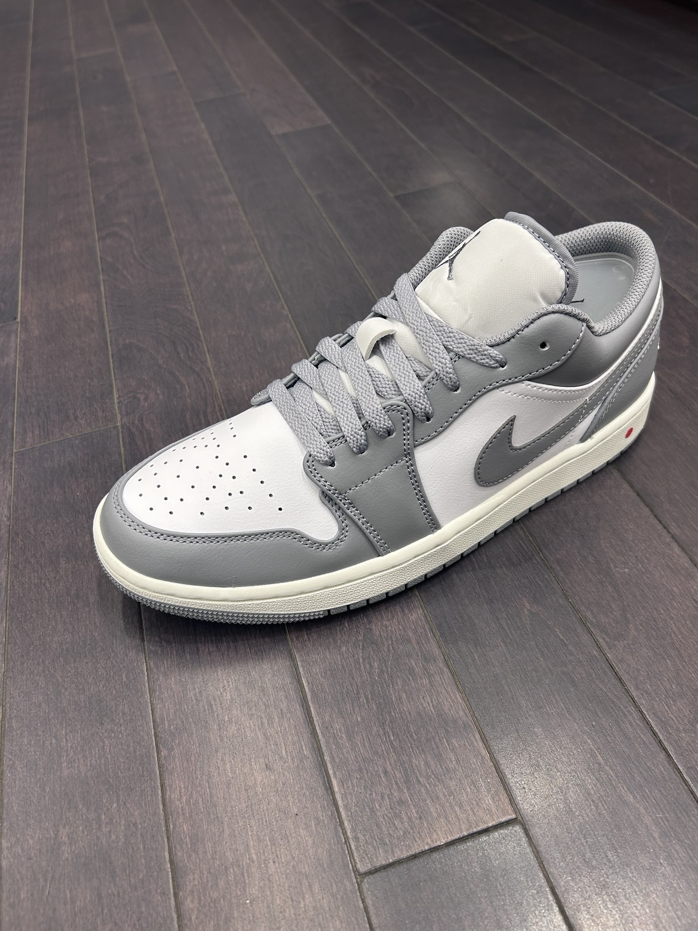 aj1烟灰小 dior