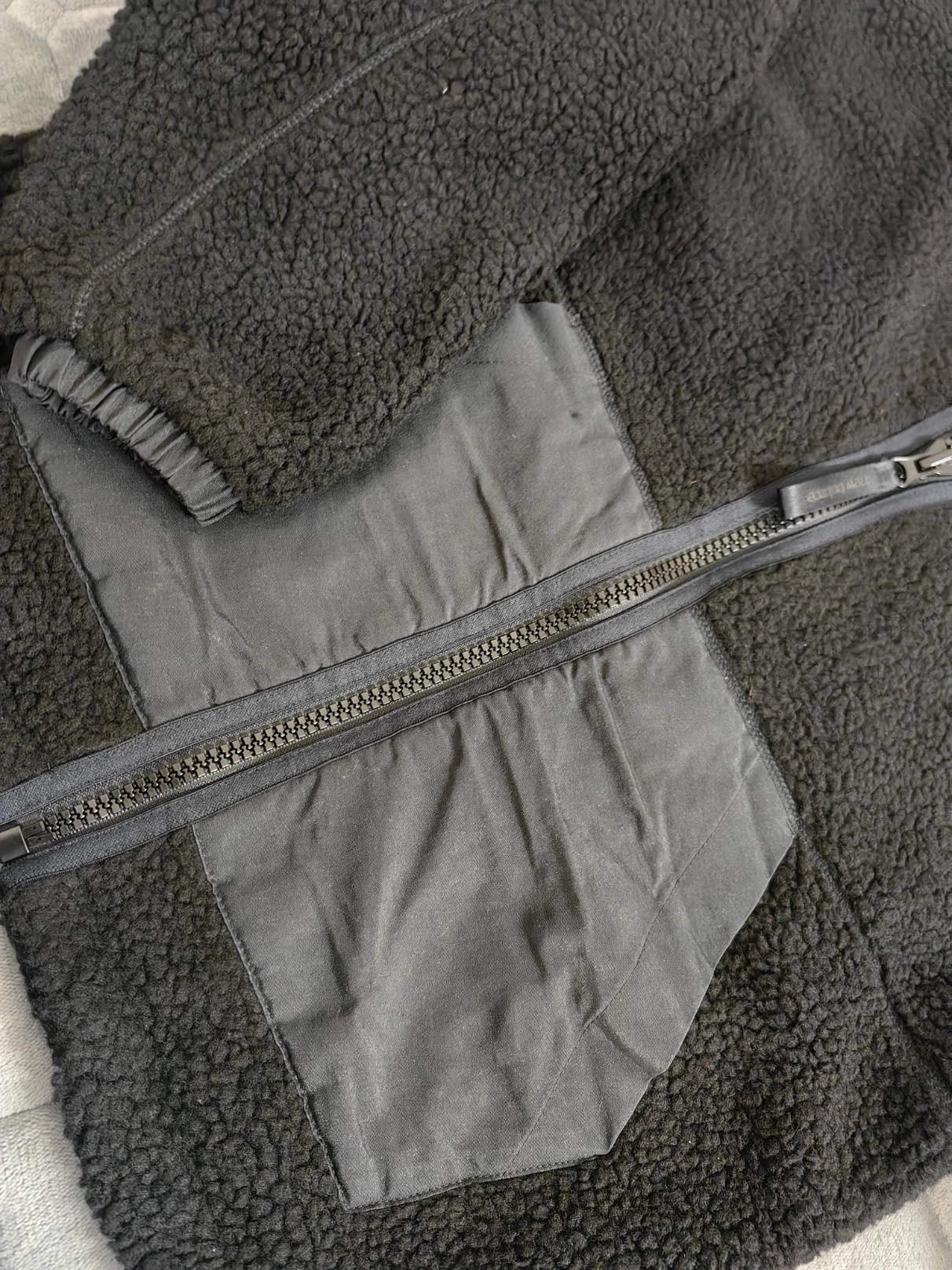 custom review-New Balance совместная брендированная куртка женская черная