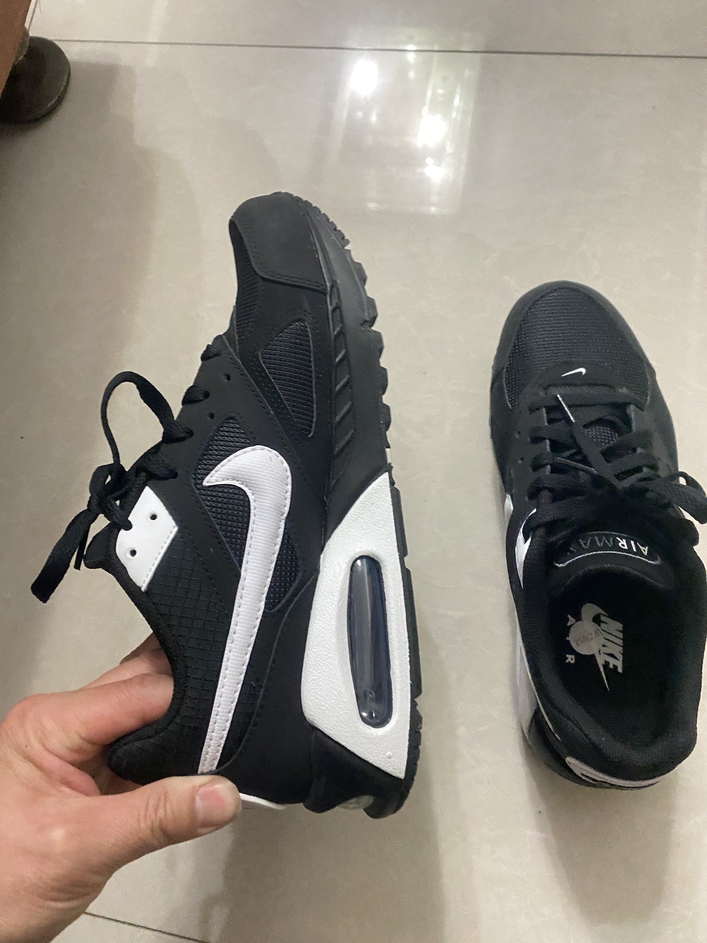 custom review-Nike Air Max Ivo Black White