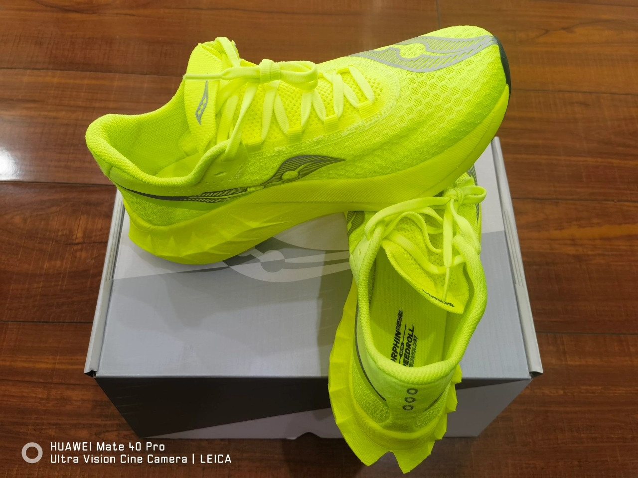 custom review-Saucony Endorphin Pro 4 Low Top Running Shoes Men's Green Silver