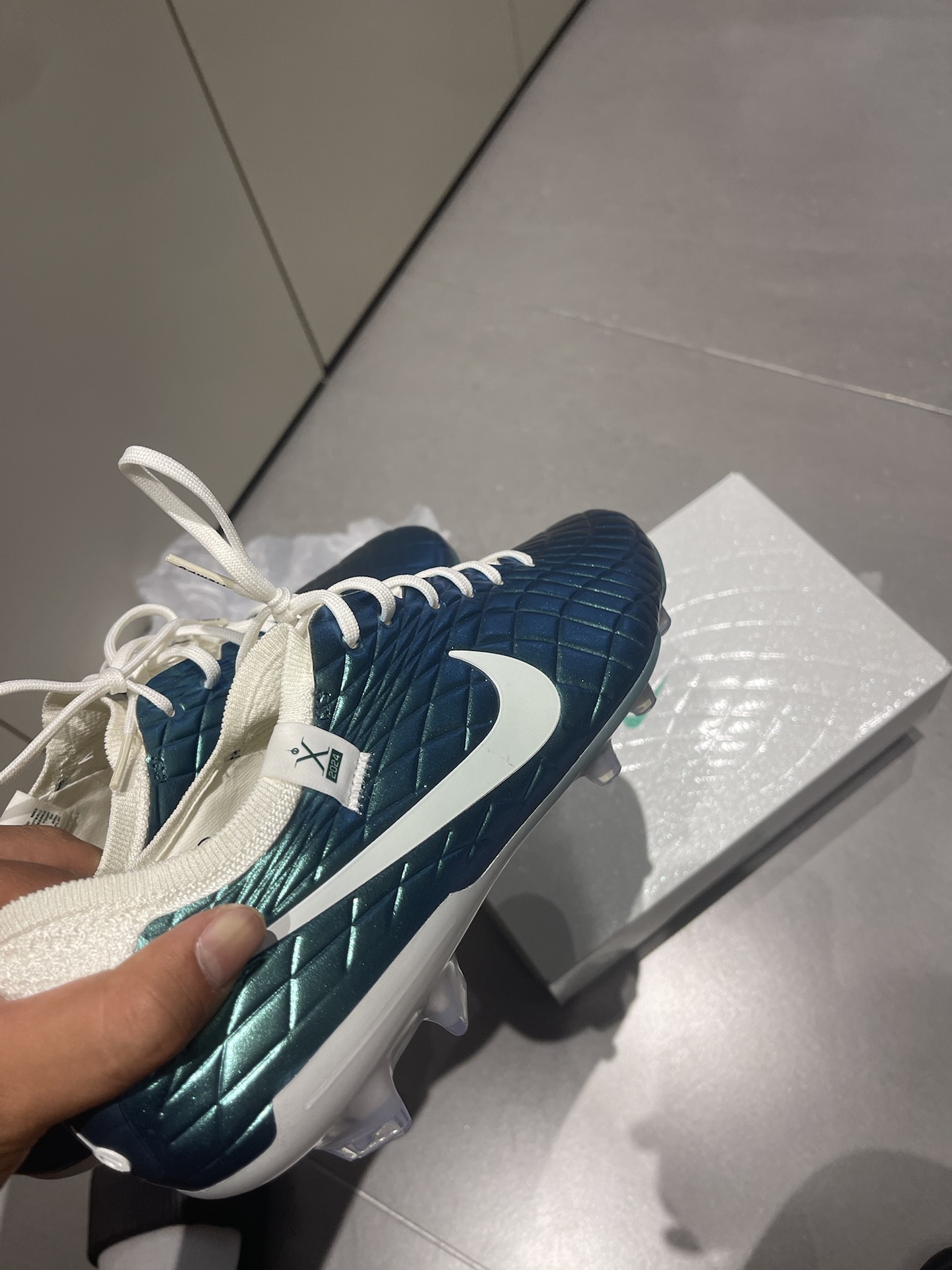 custom review-Nike Tiempo Legend 10 FG Твердый грунт Противоскользящие Устойчивые к истиранию Футбольные бутсы Мужские Циановый